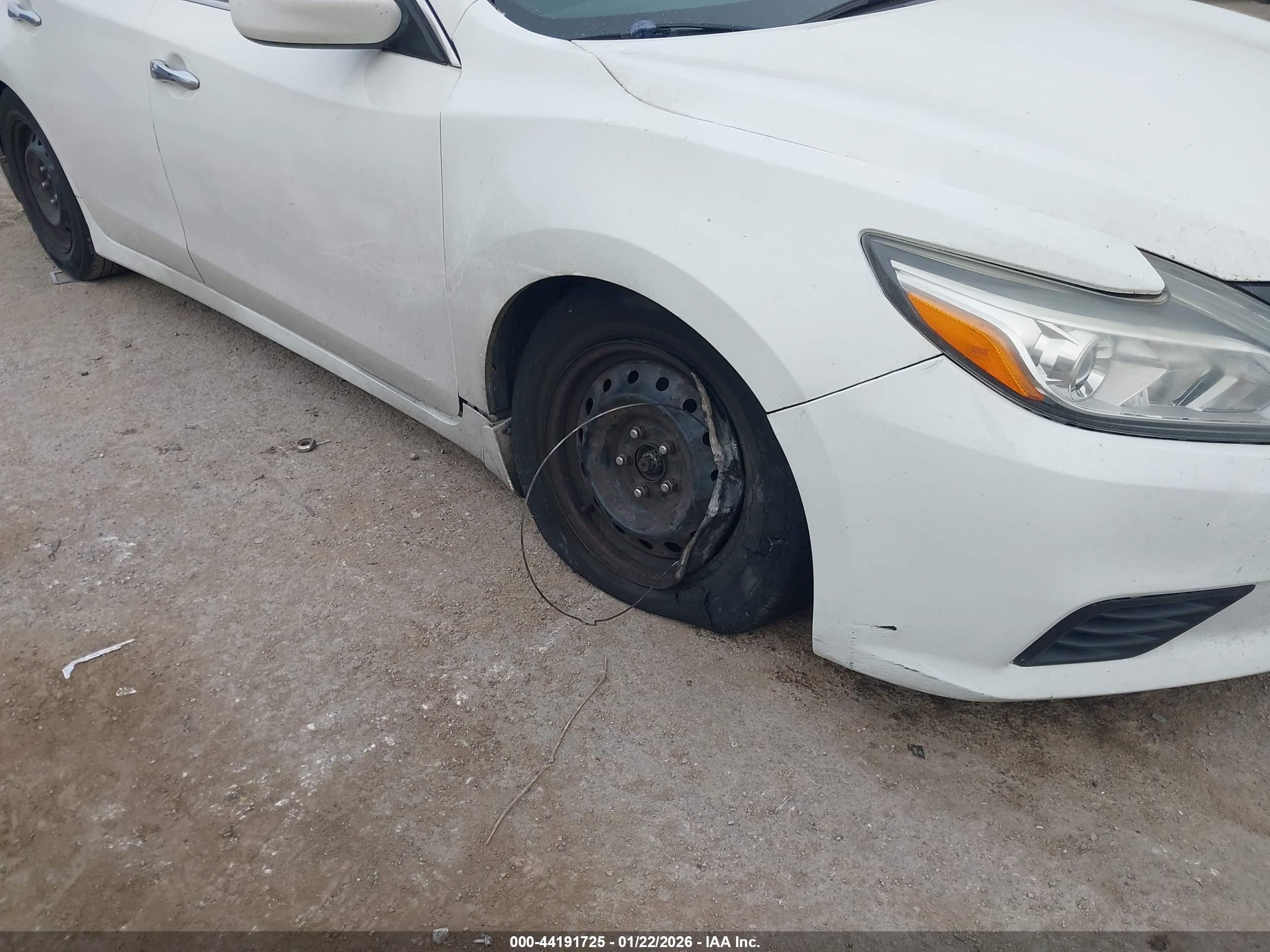 NISSAN ALTIMA image 6