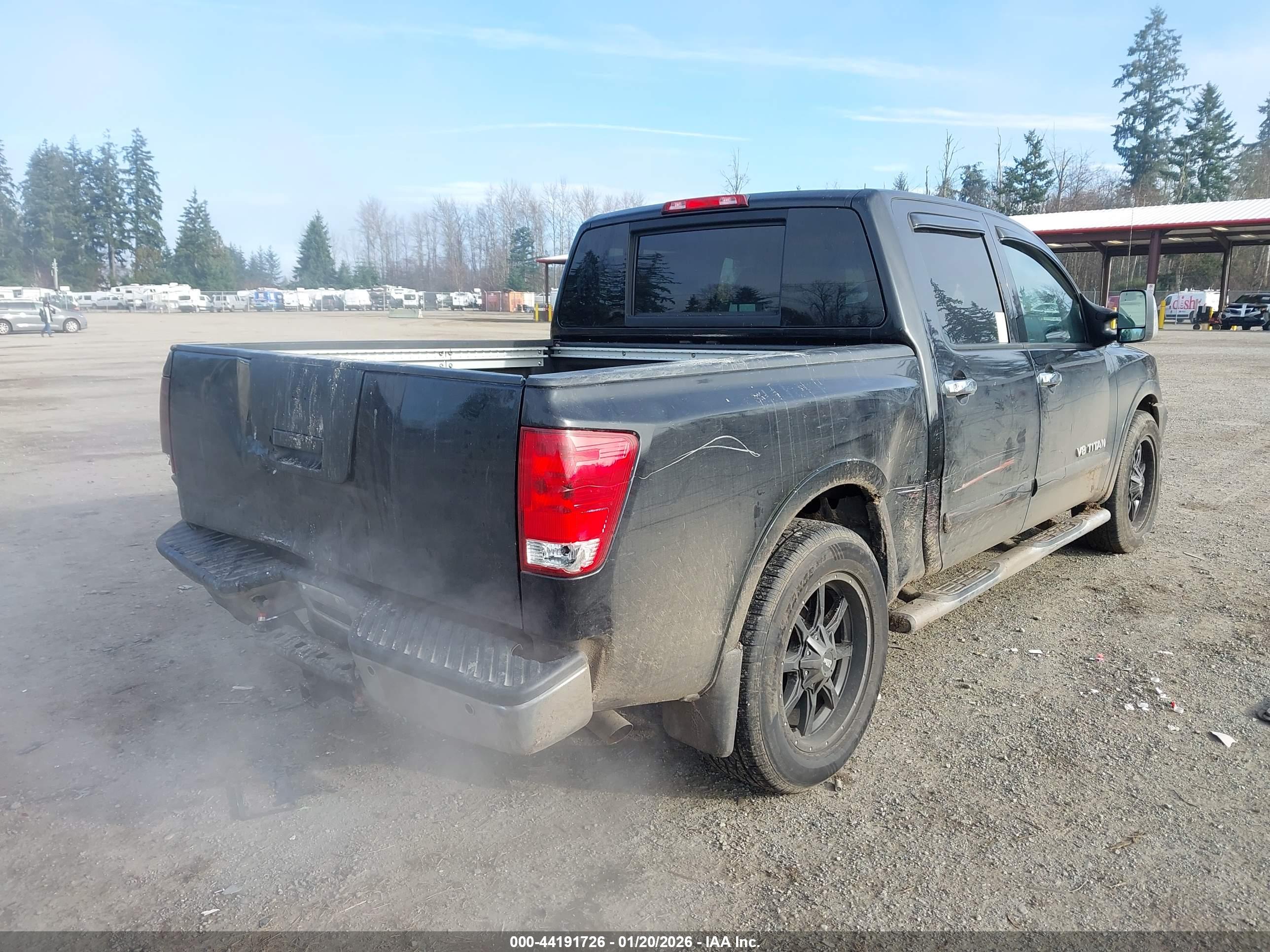 NISSAN TITAN image 6