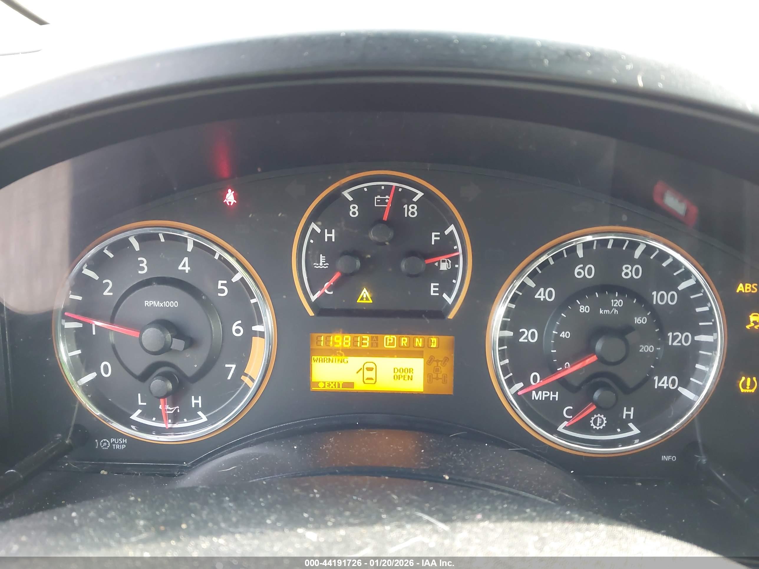 NISSAN TITAN image 7