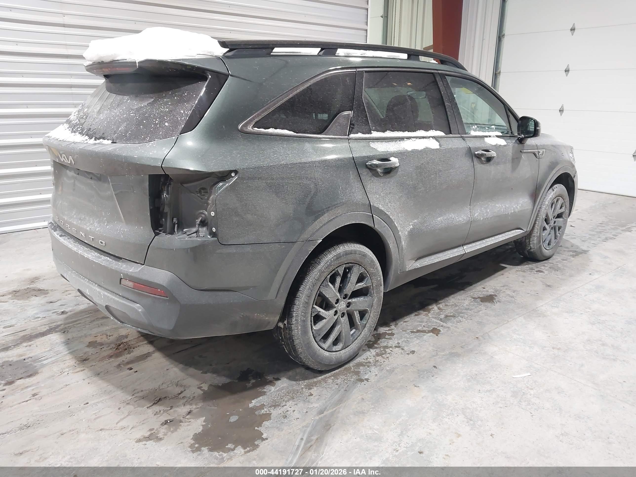 KIA SORENTO image 4