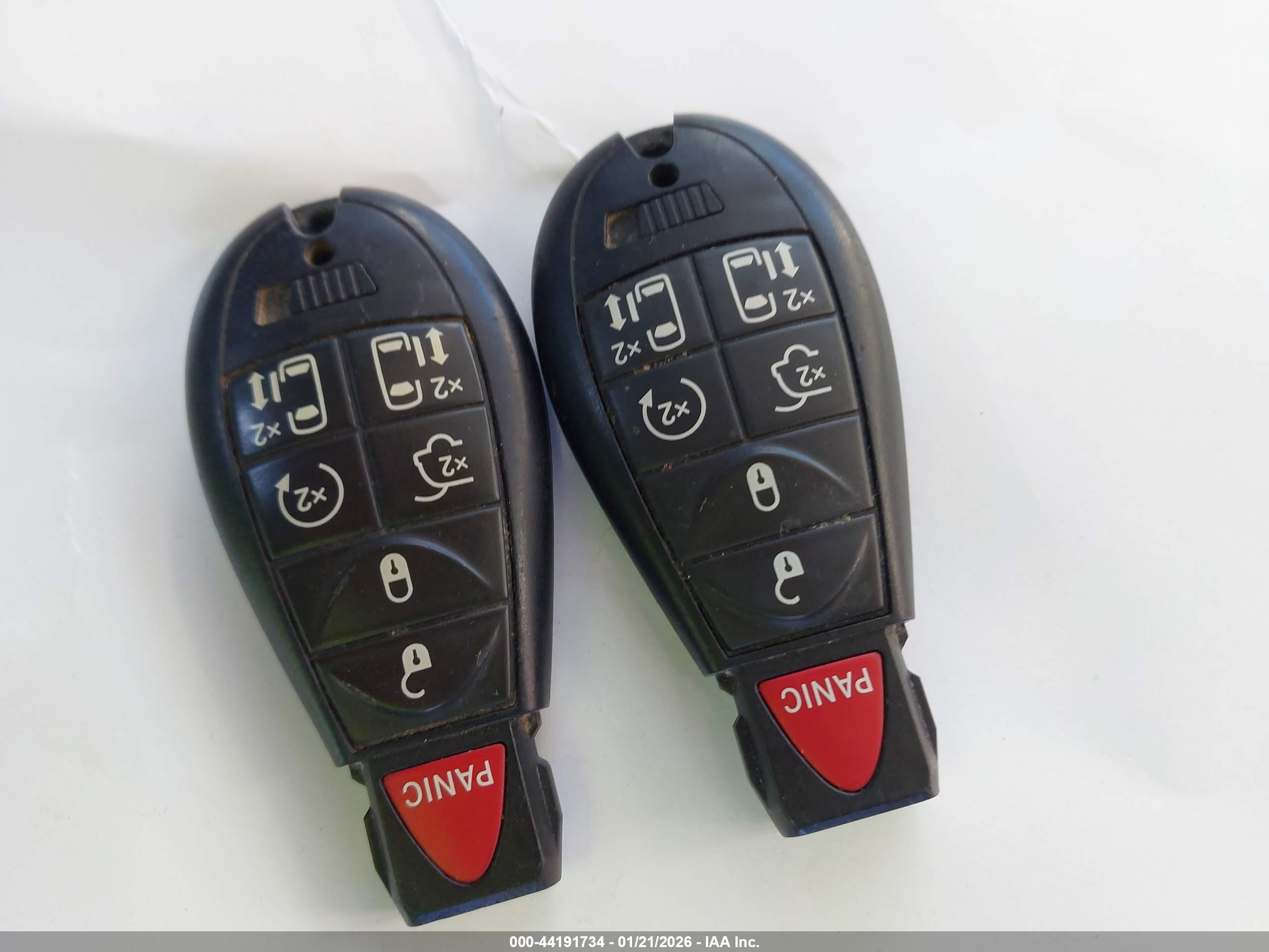 CHRYSLER TOWN image 11