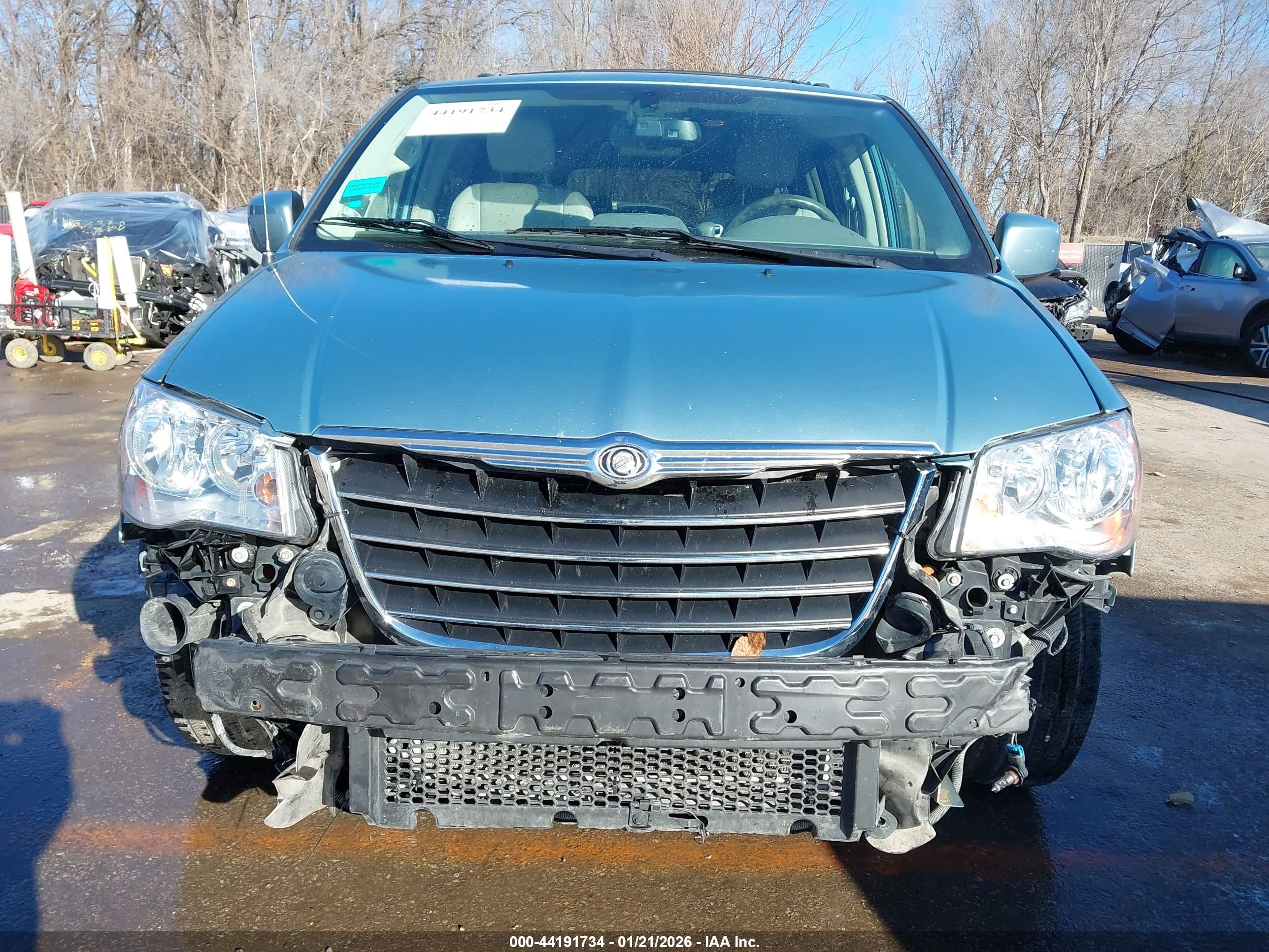 CHRYSLER TOWN image 6