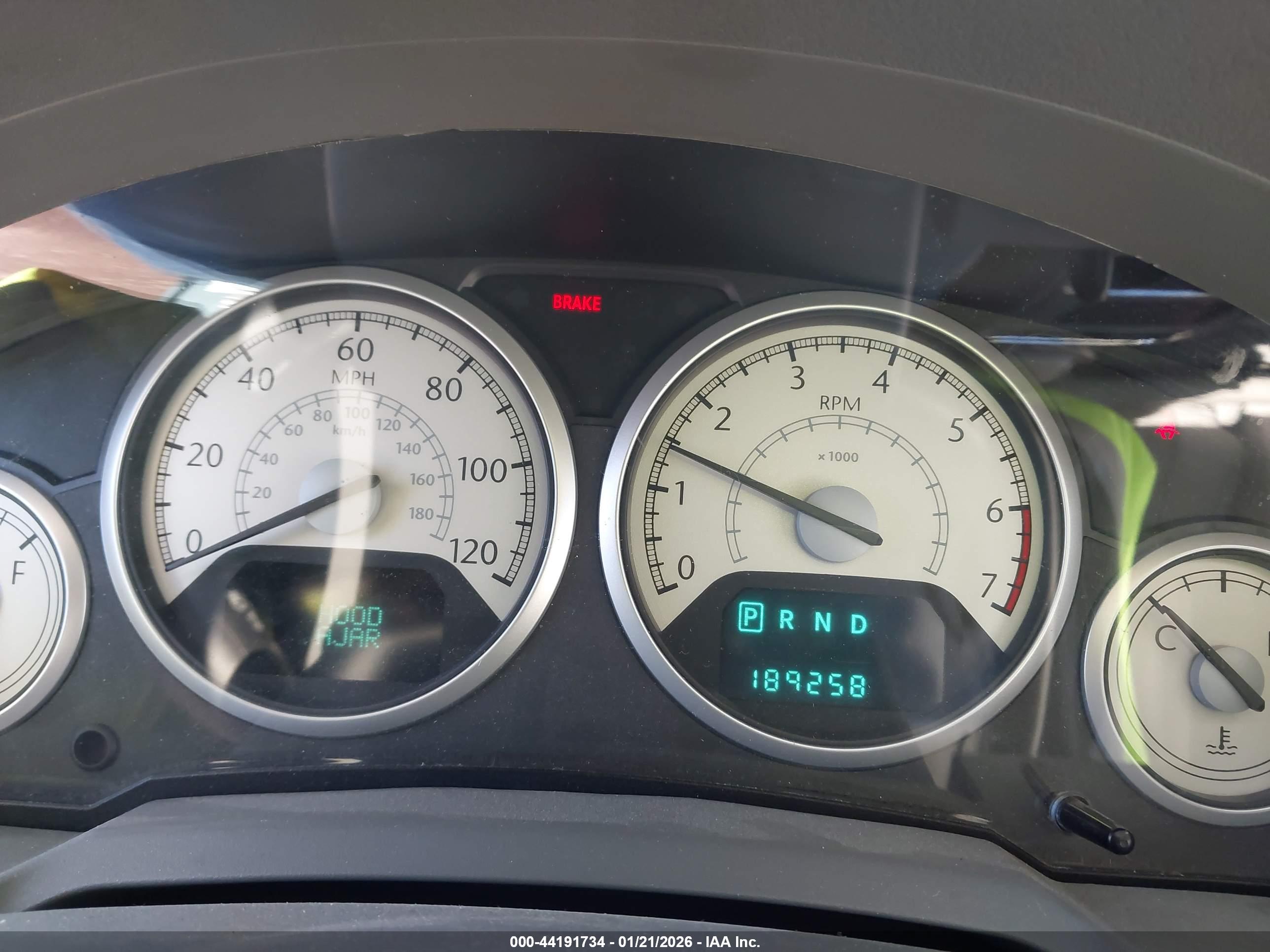 CHRYSLER TOWN image 7