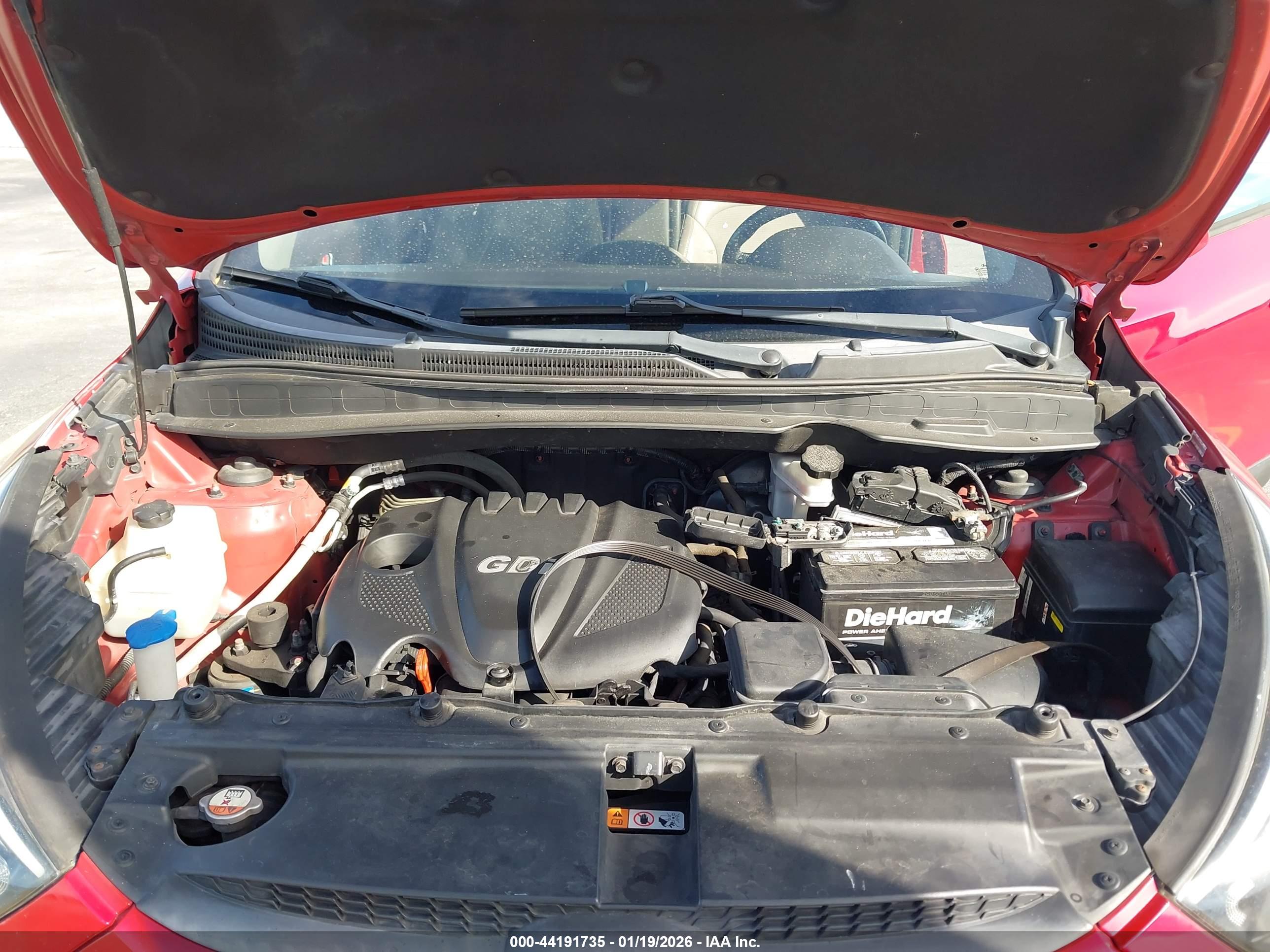 HYUNDAI TUCSON image 10