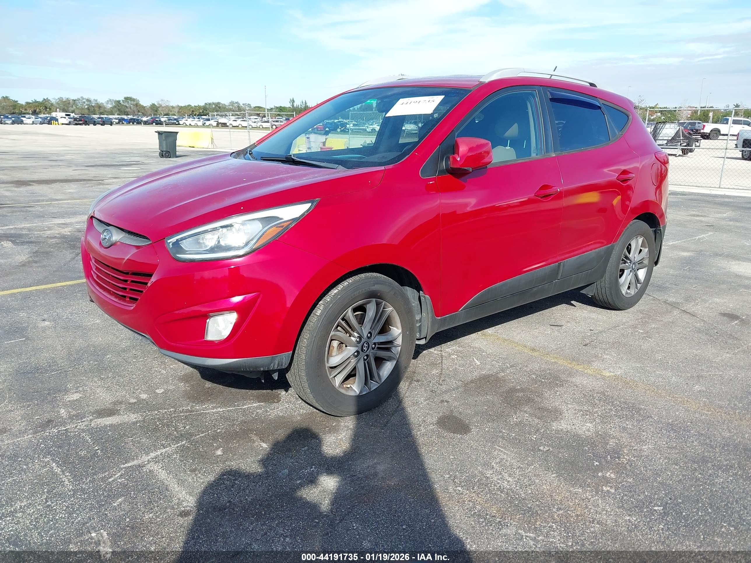 HYUNDAI TUCSON image 2