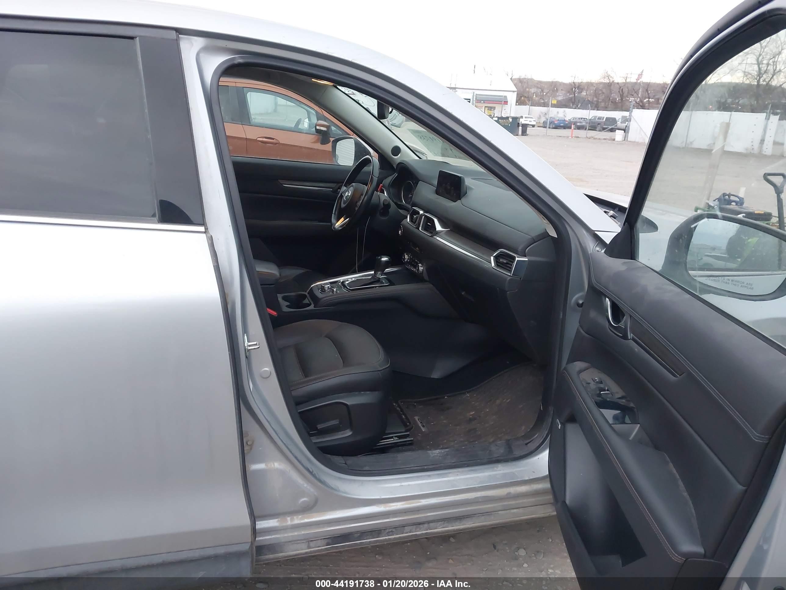 MAZDA CX-5 image 5