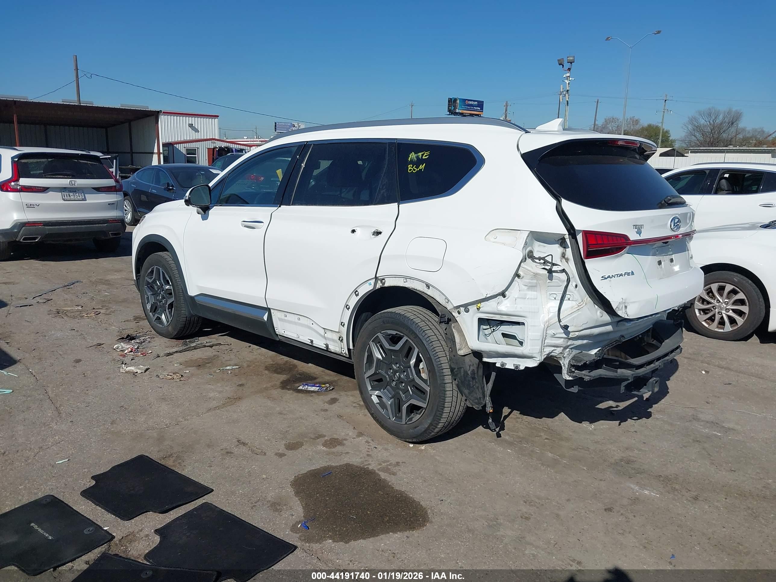 HYUNDAI SANTA image 3