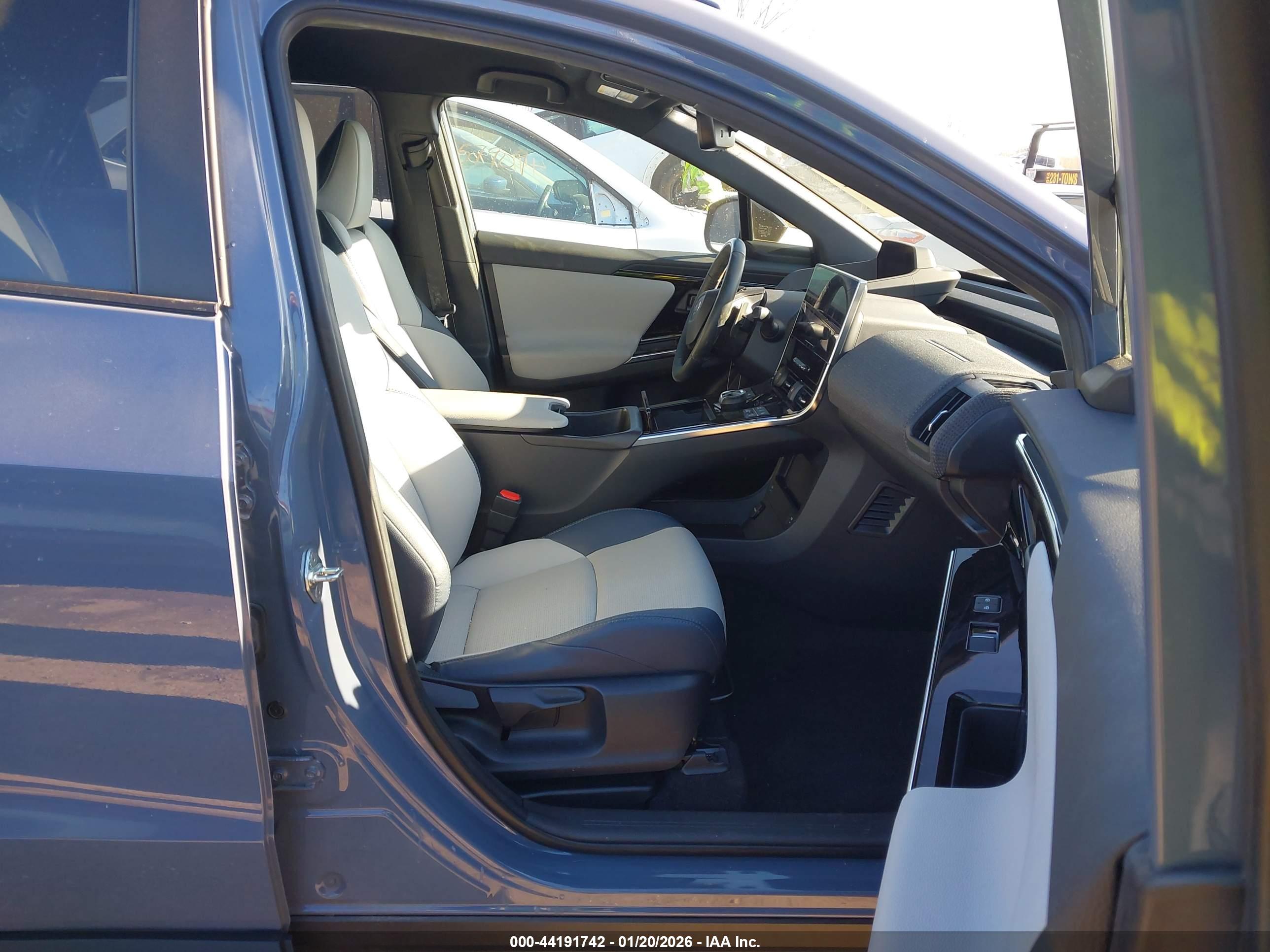 SUBARU SOLTERRA image 5
