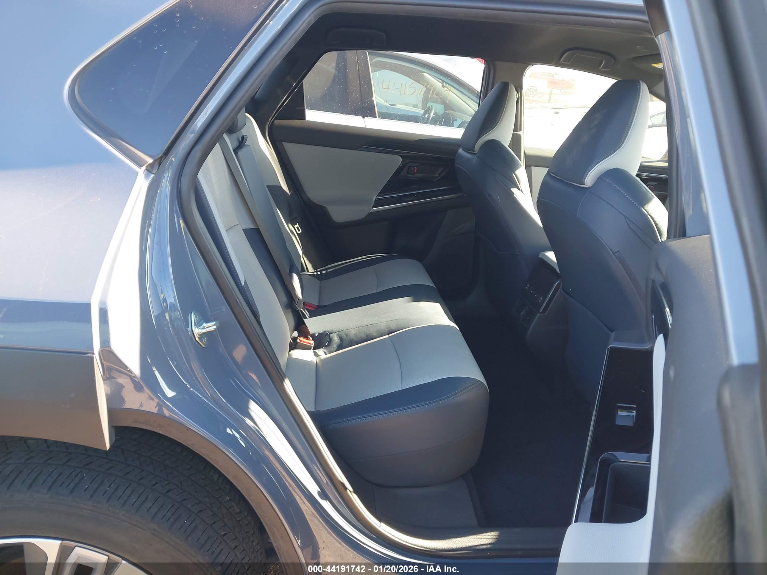 SUBARU SOLTERRA image 8