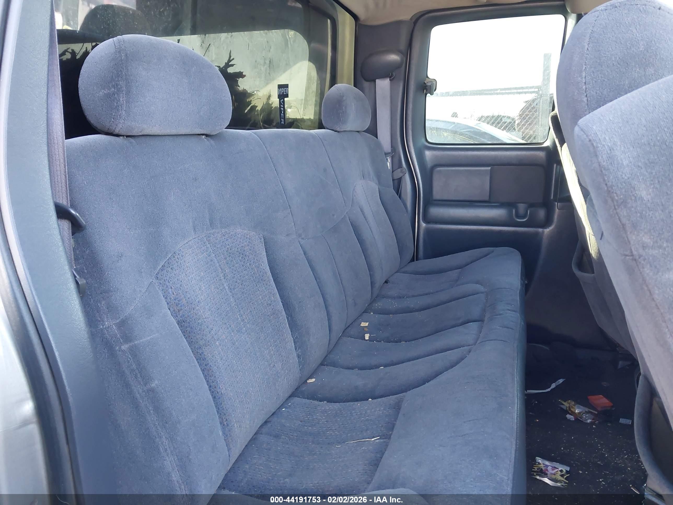 CHEVROLET SILVERADO image 8