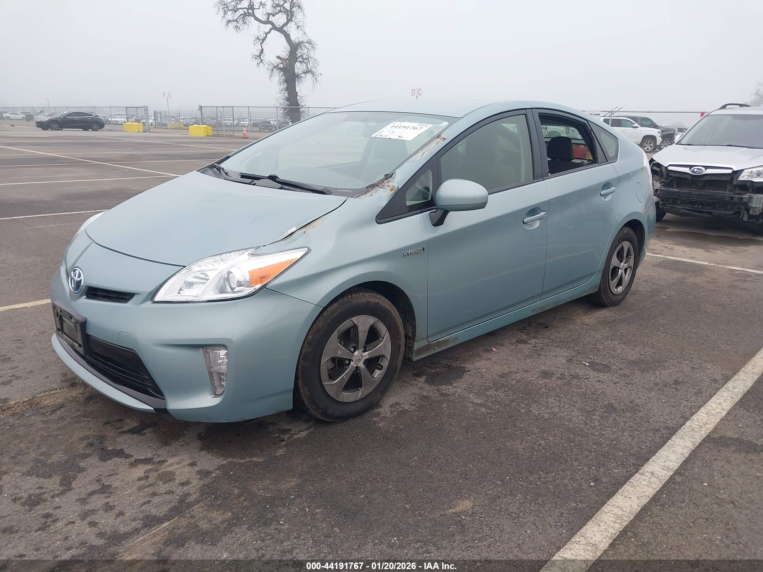 TOYOTA PRIUS image 2