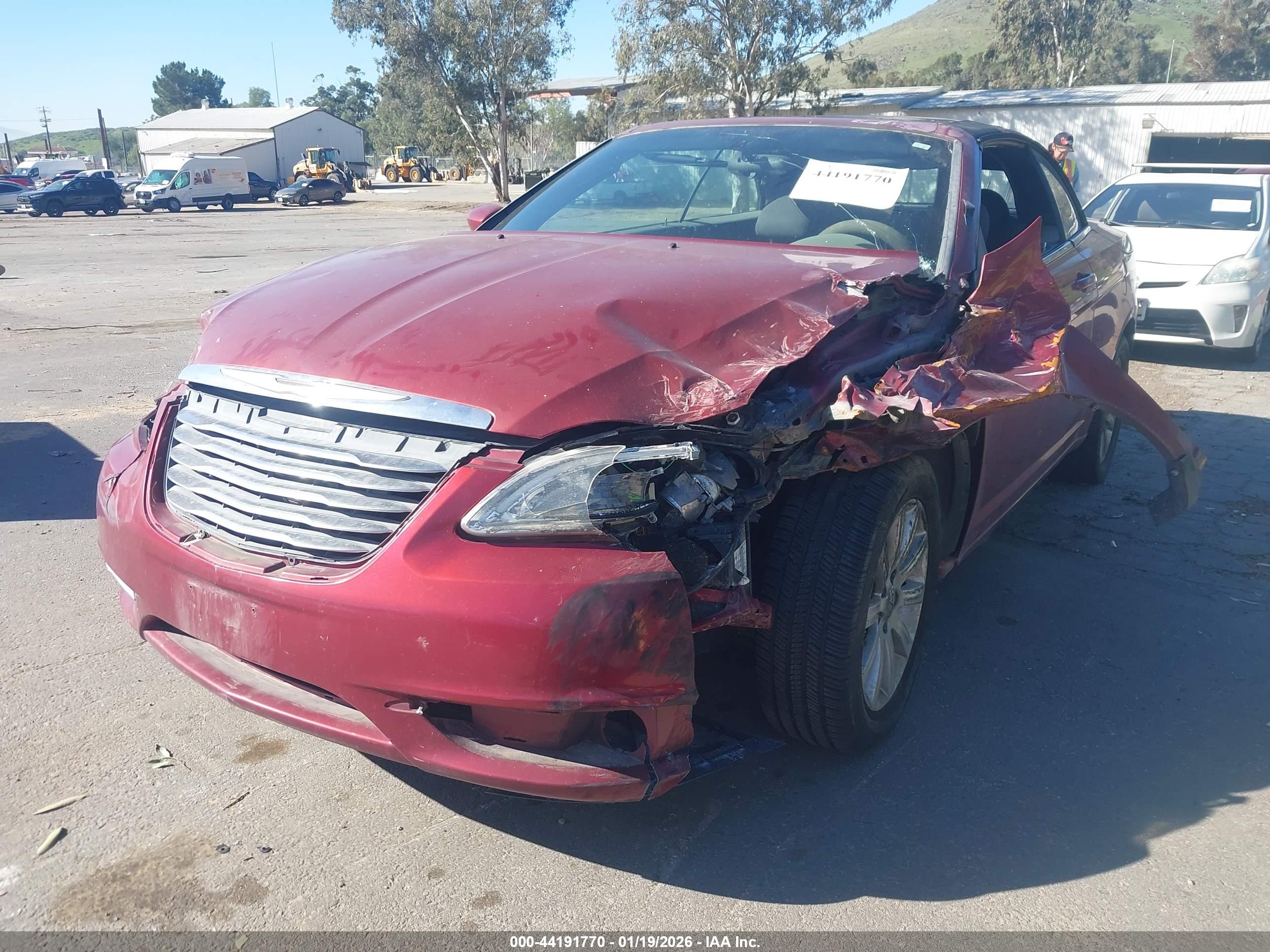 CHRYSLER 200 image 2