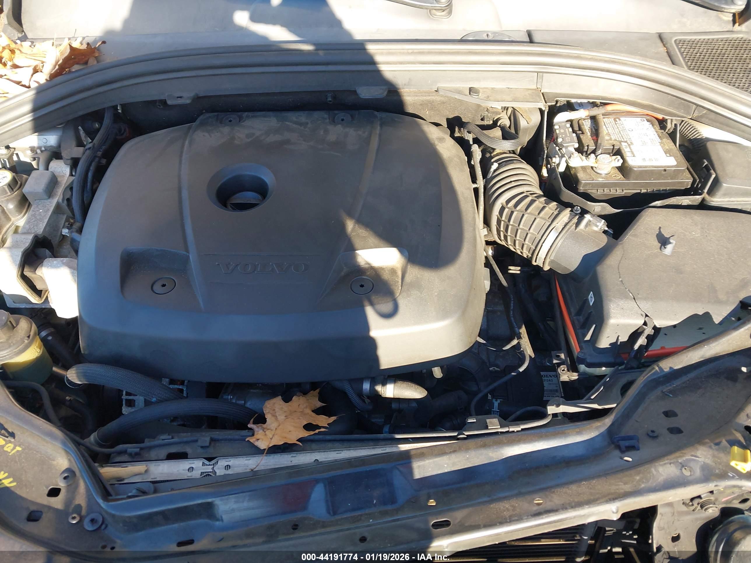 VOLVO XC60 image 10