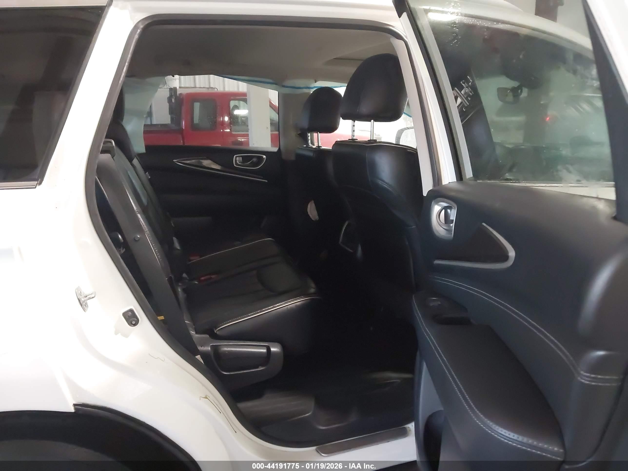 INFINITI QX60 image 8