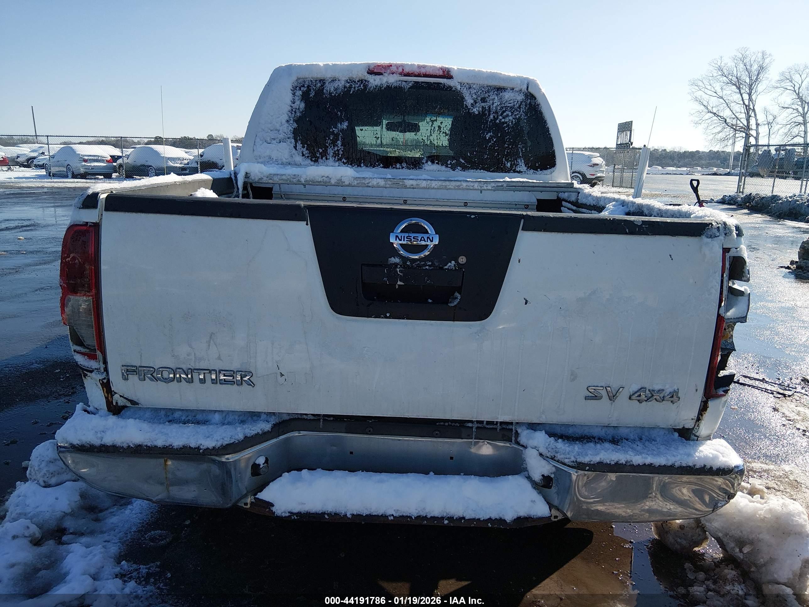 NISSAN FRONTIER image 6