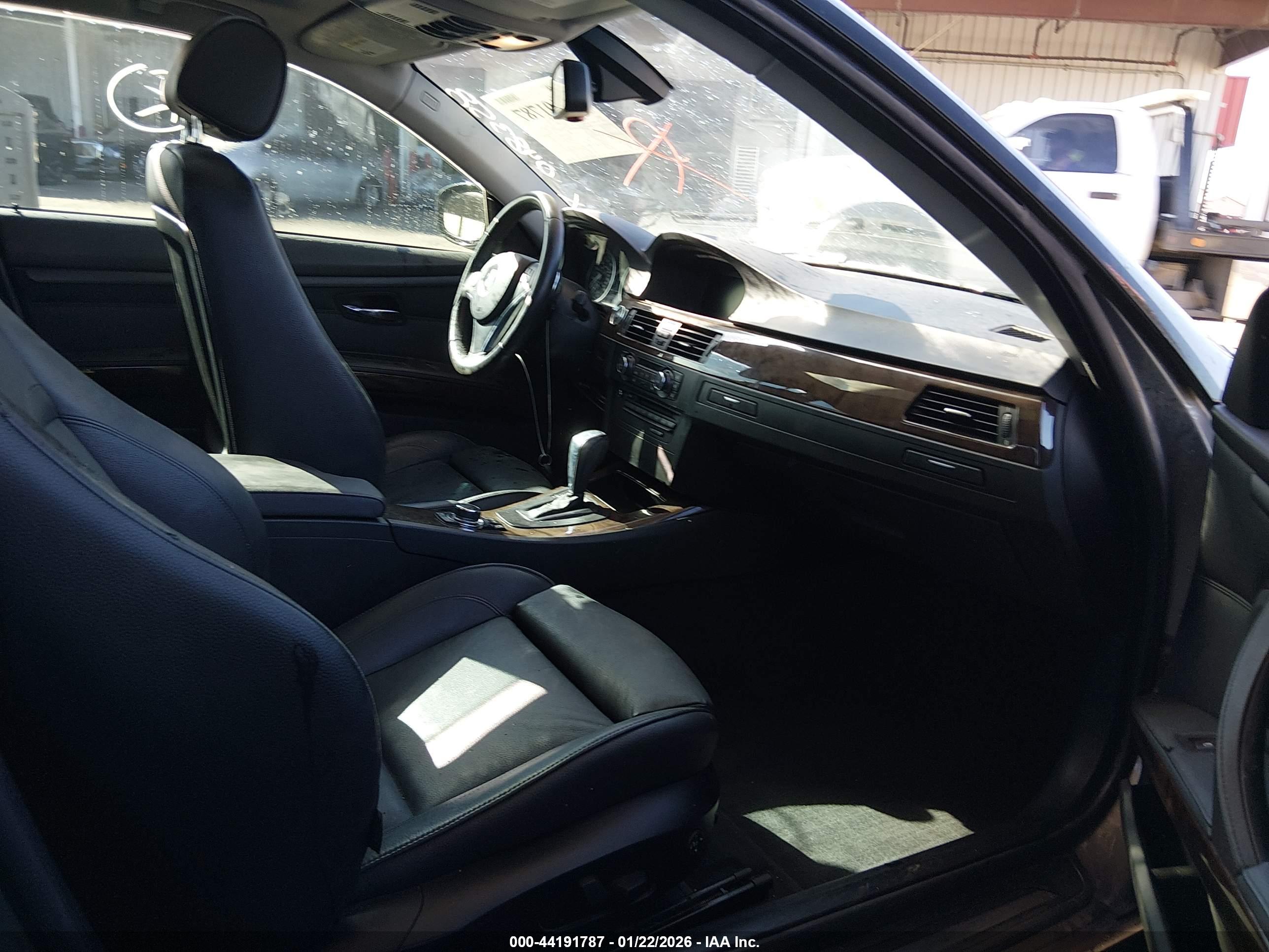 BMW 335I image 5