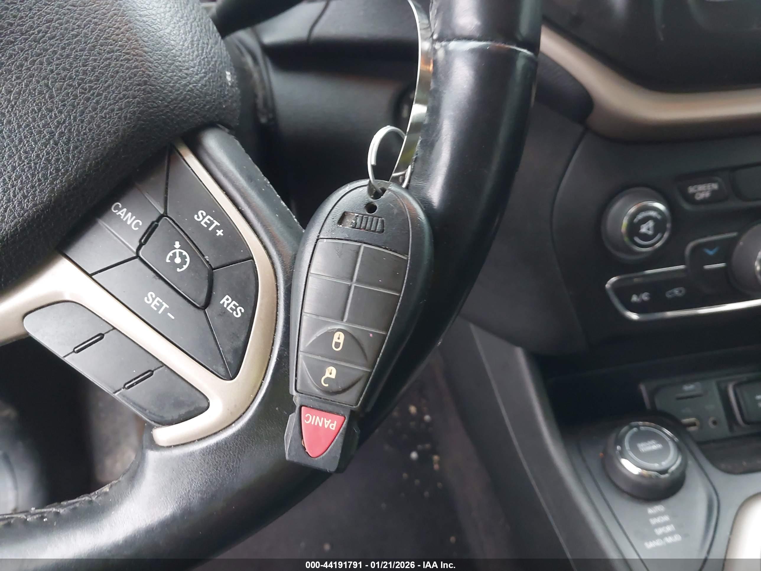 JEEP CHEROKEE image 11