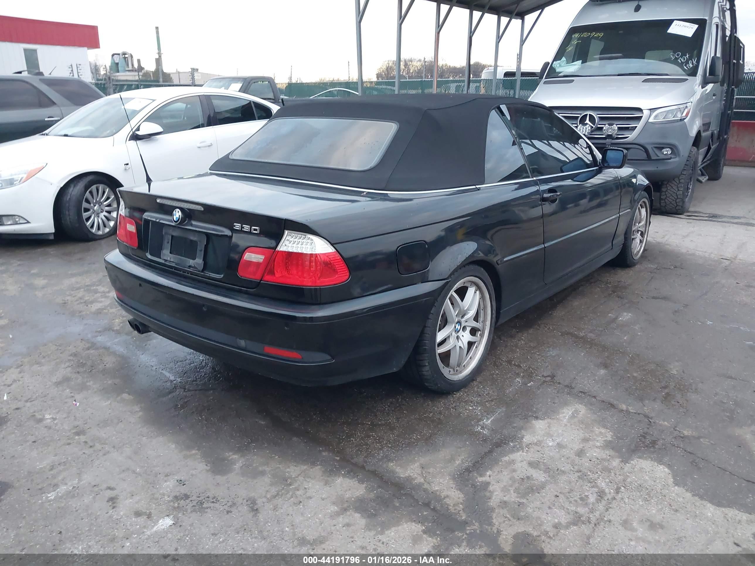 BMW 330CI image 4