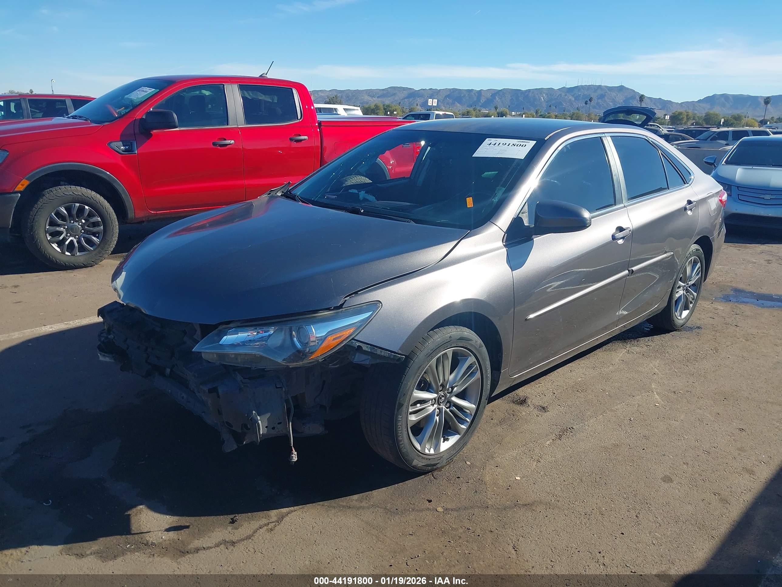 TOYOTA CAMRY image 2