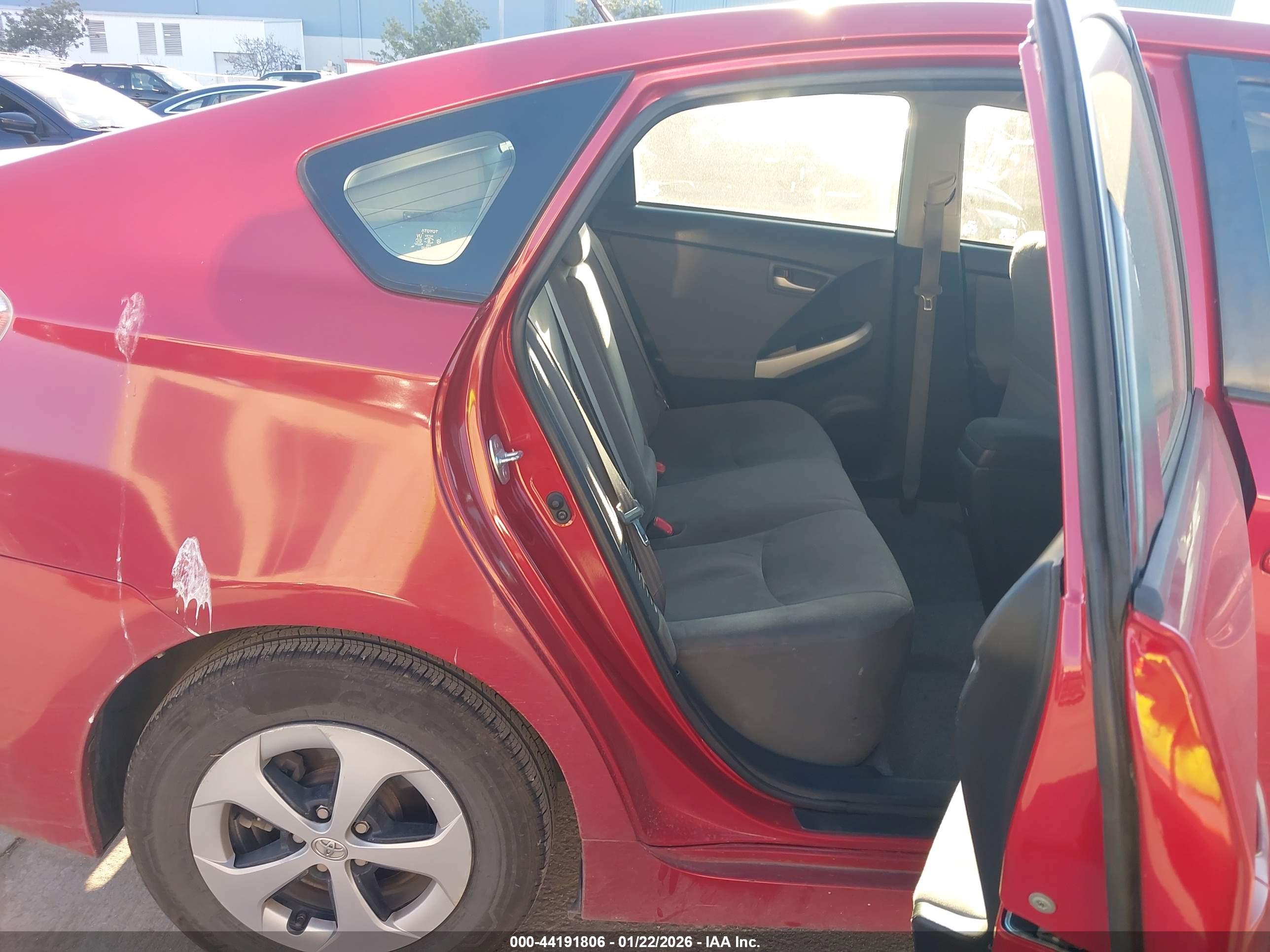 TOYOTA PRIUS image 8