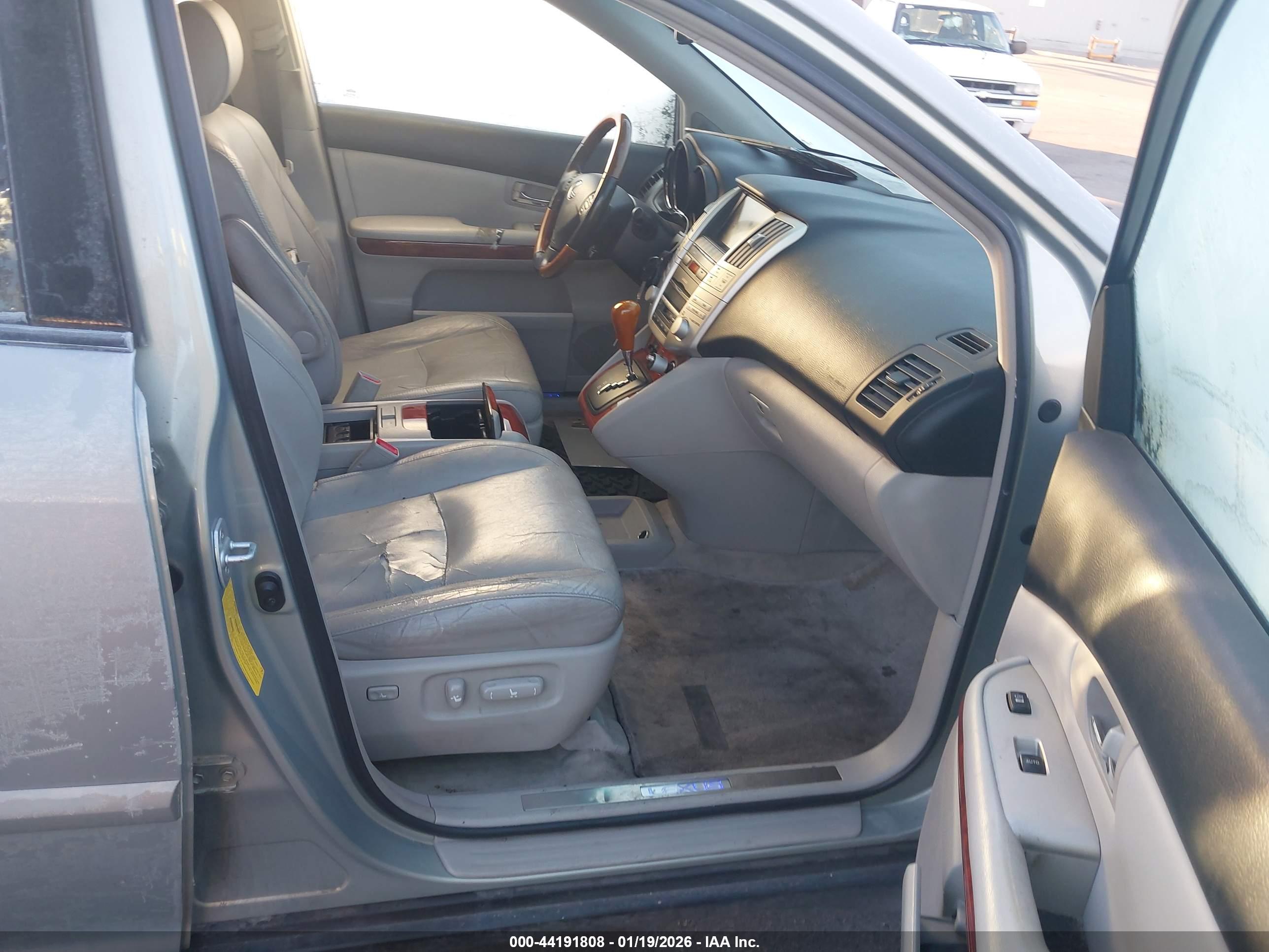 LEXUS RX image 5
