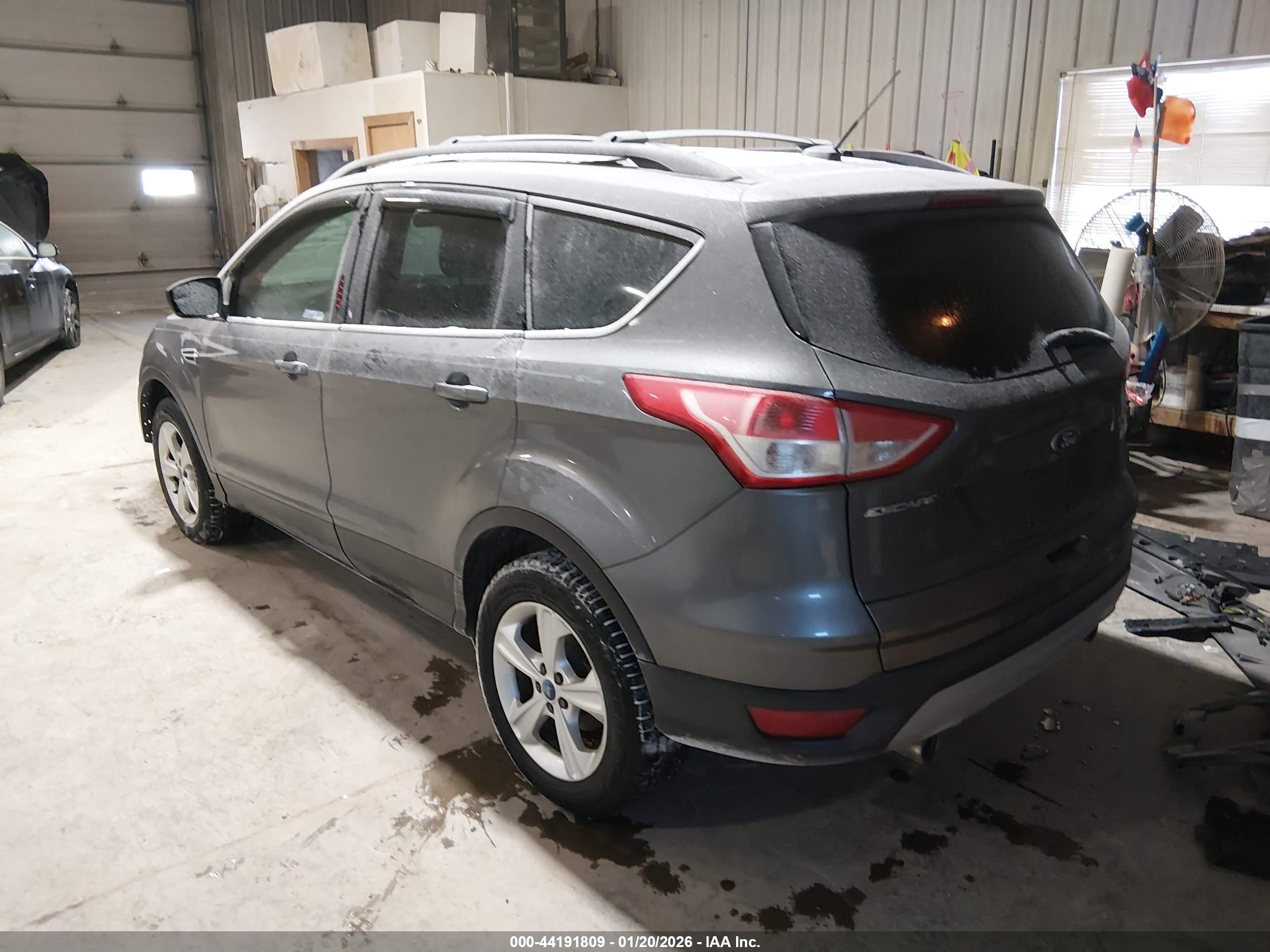 FORD ESCAPE image 3