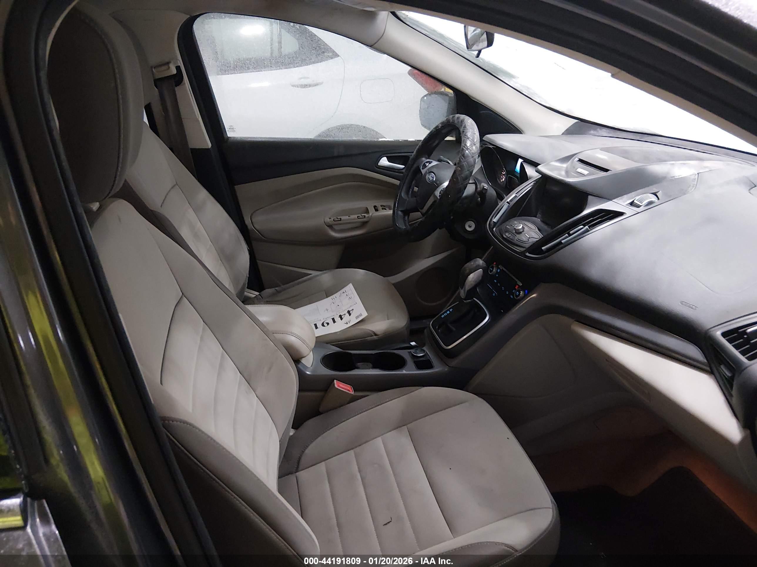 FORD ESCAPE image 5