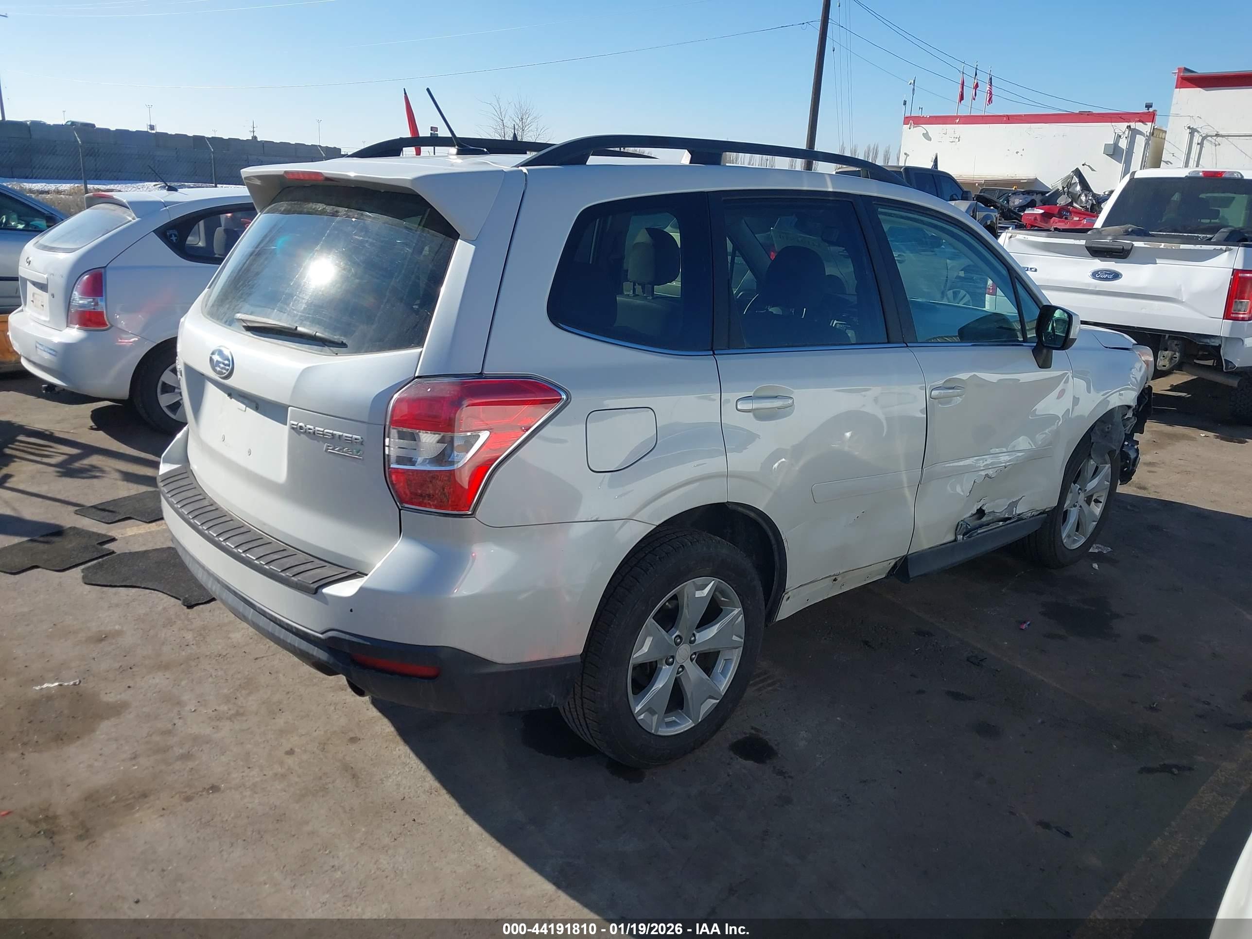 SUBARU FORESTER image 4