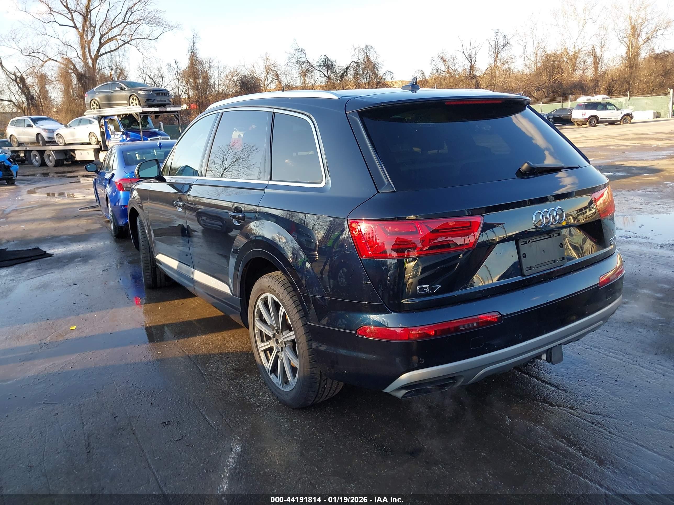 AUDI Q7 image 3