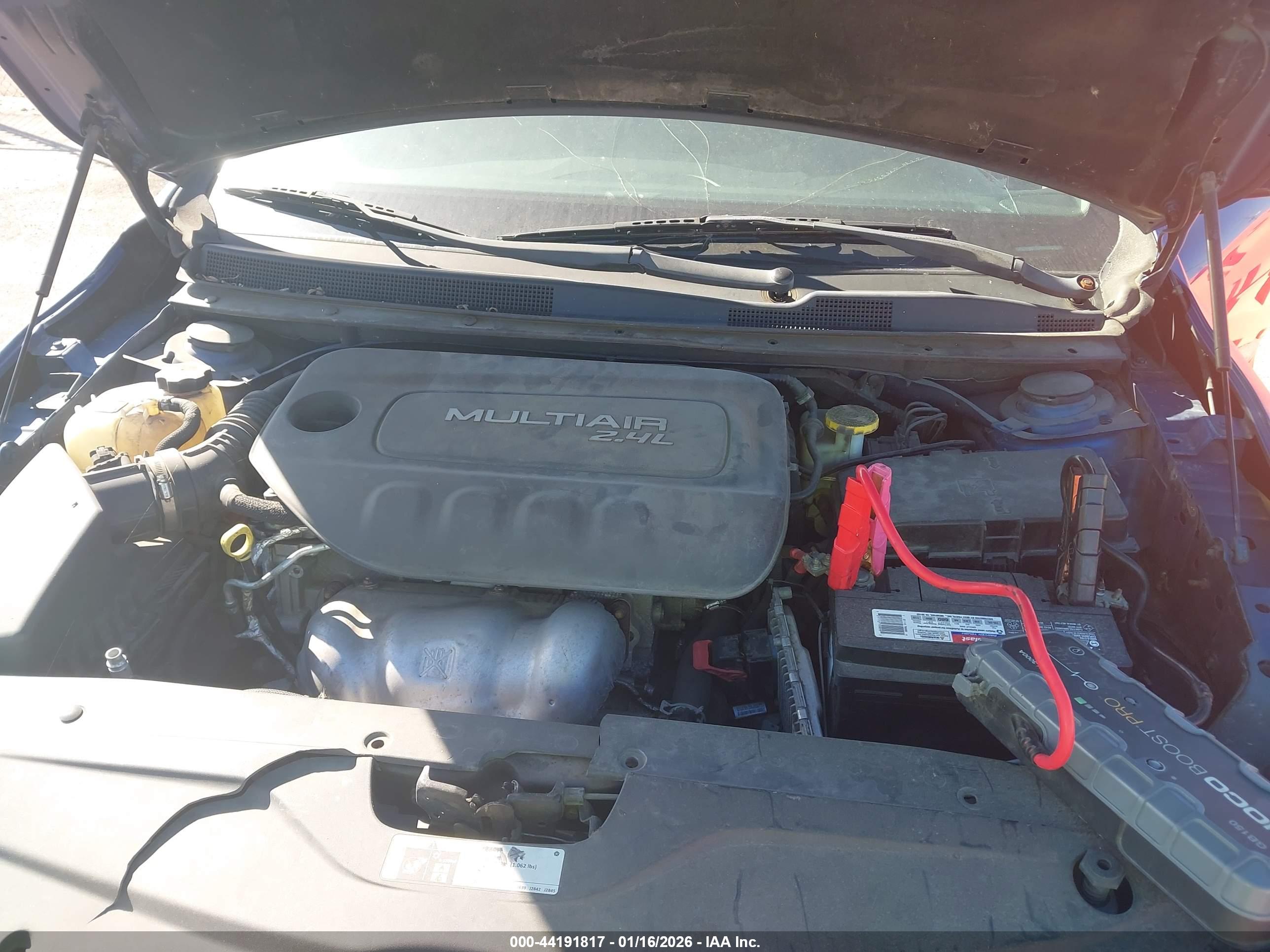 CHRYSLER 200 image 10