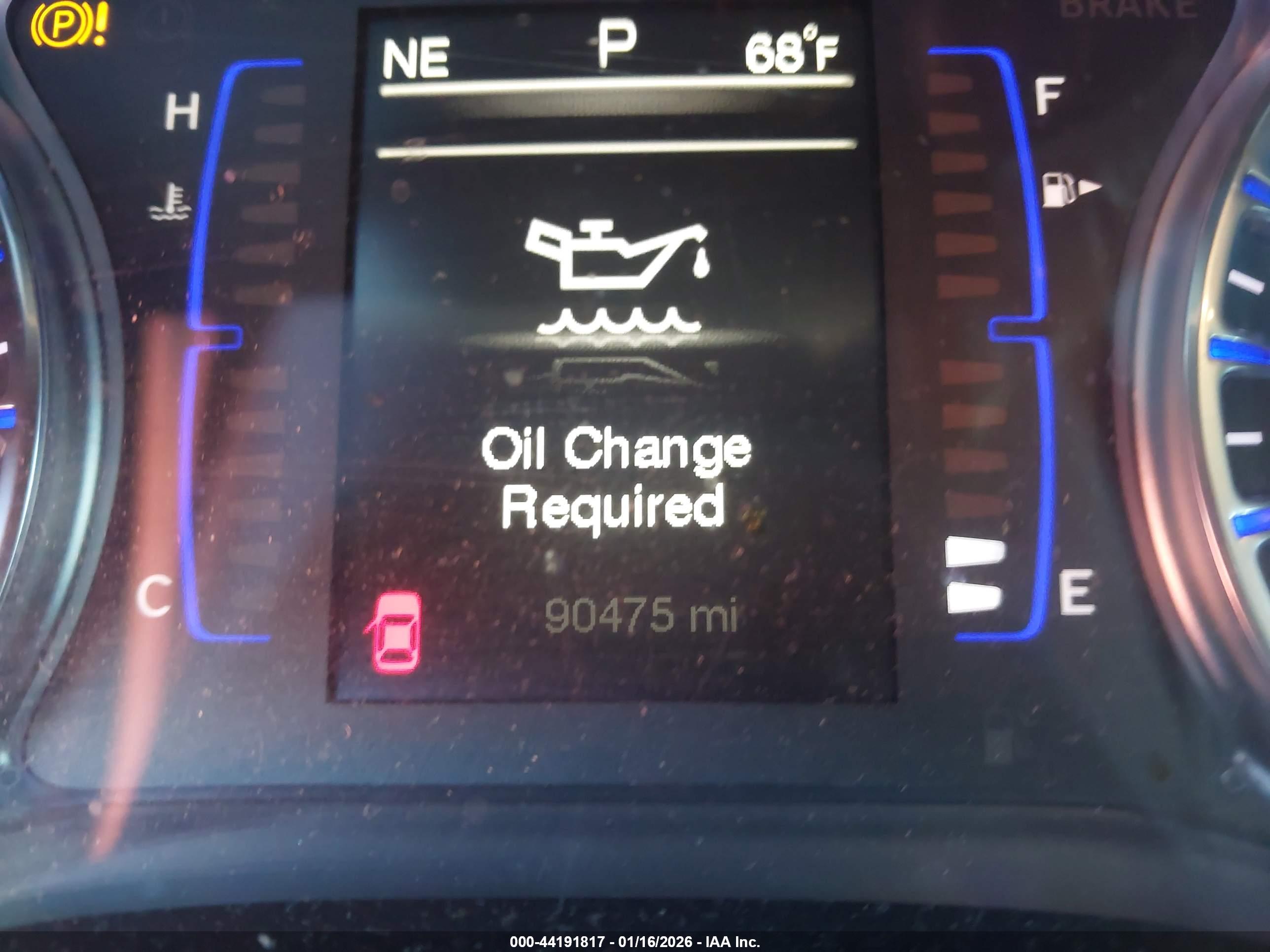 CHRYSLER 200 image 6