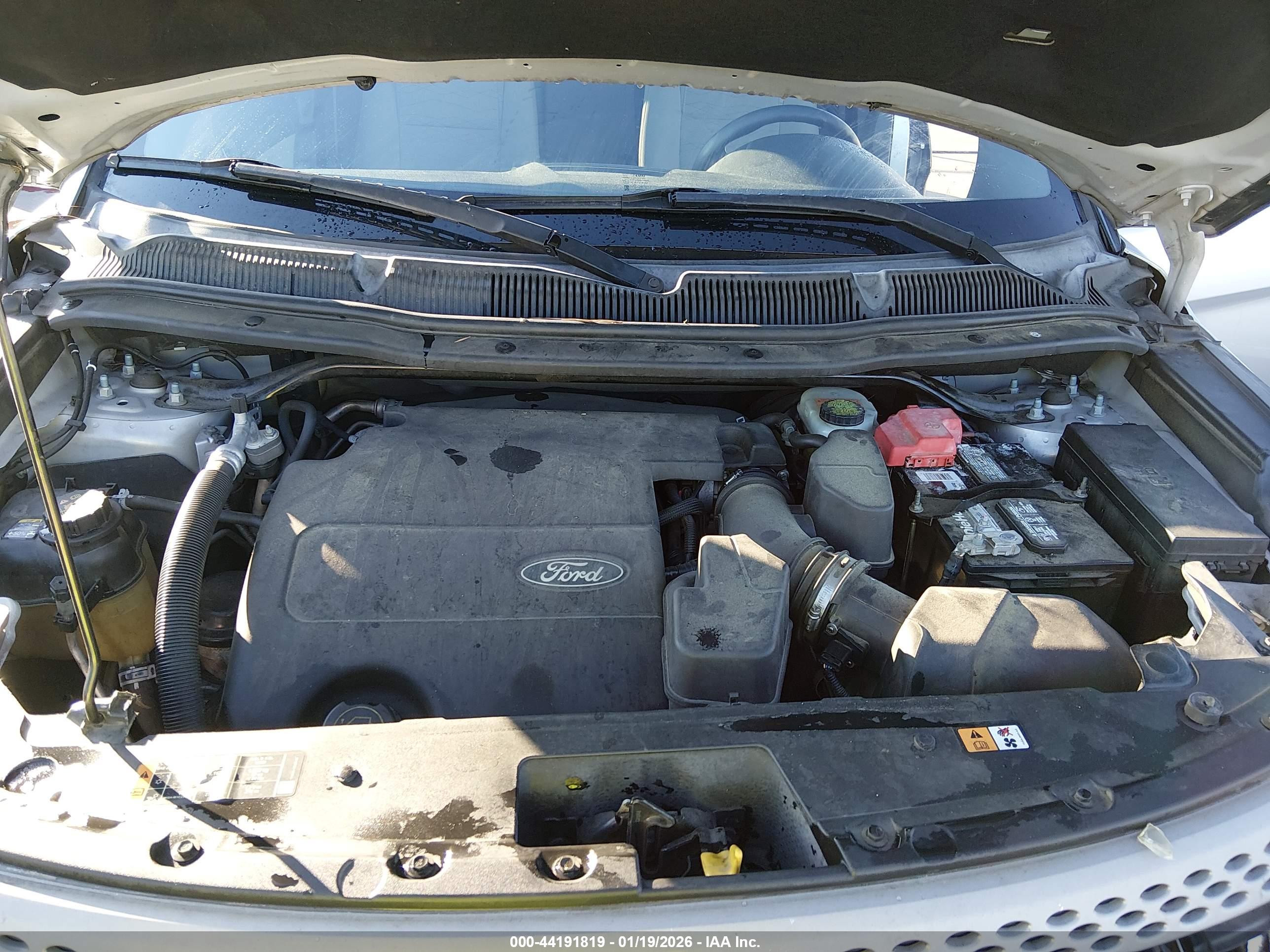 FORD EXPLORER image 10