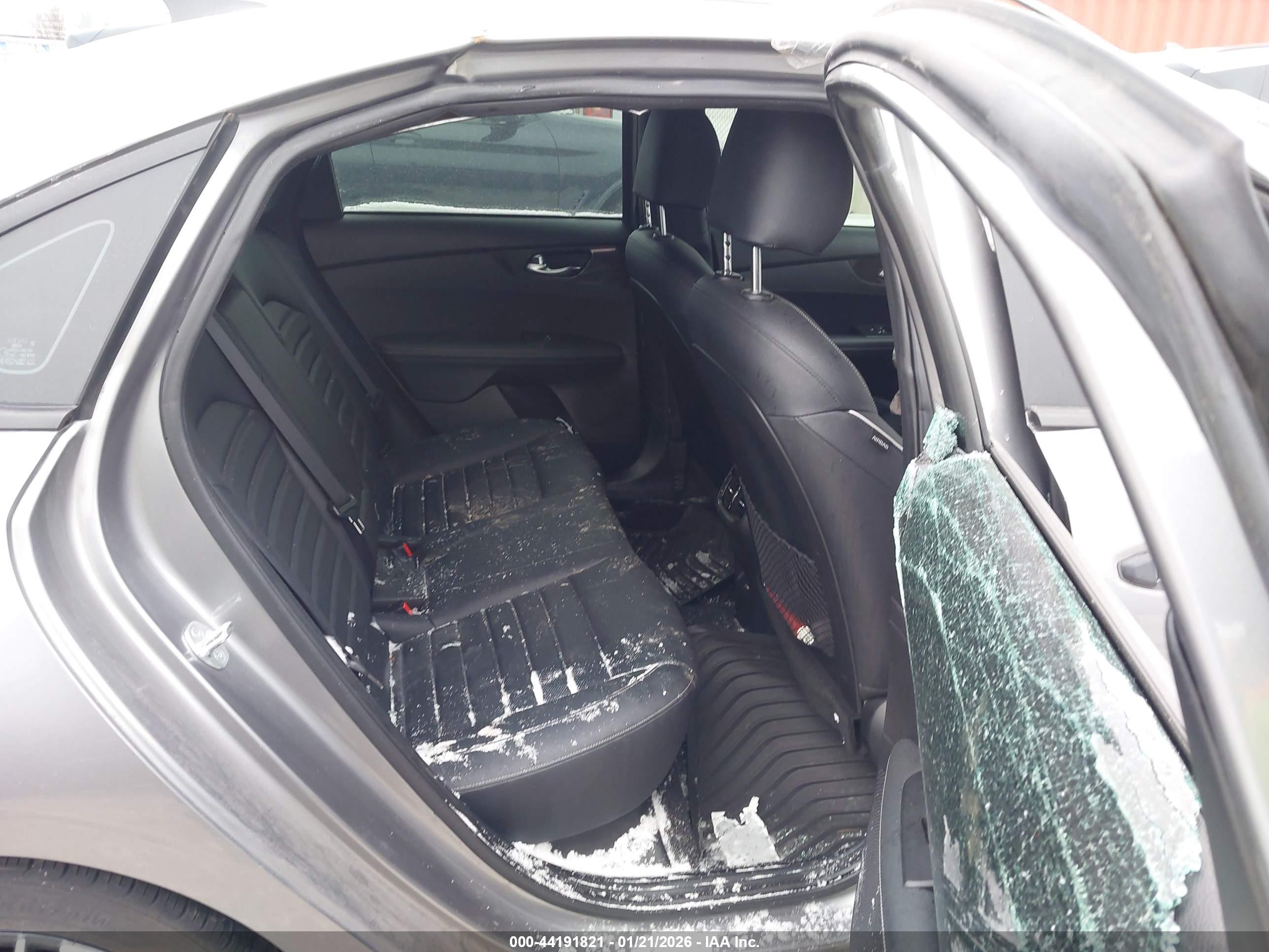 KIA FORTE image 8