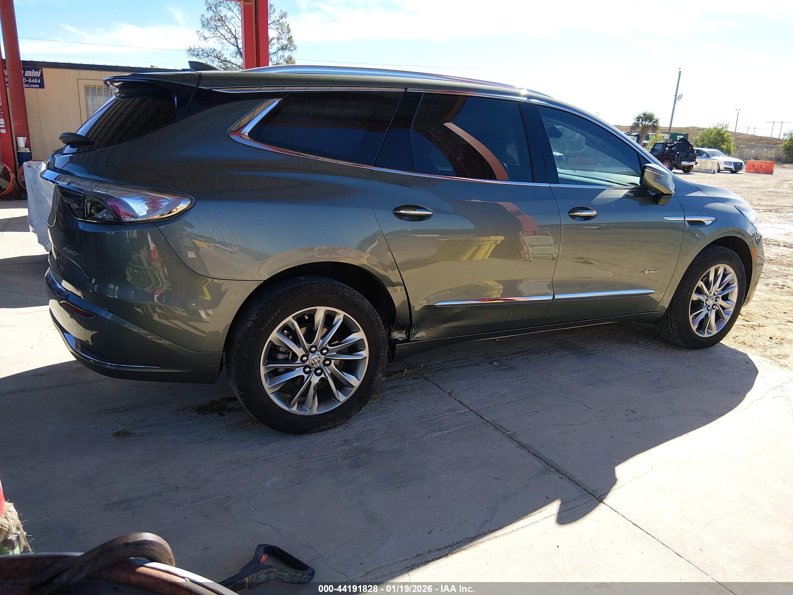 BUICK ENCLAVE image 4