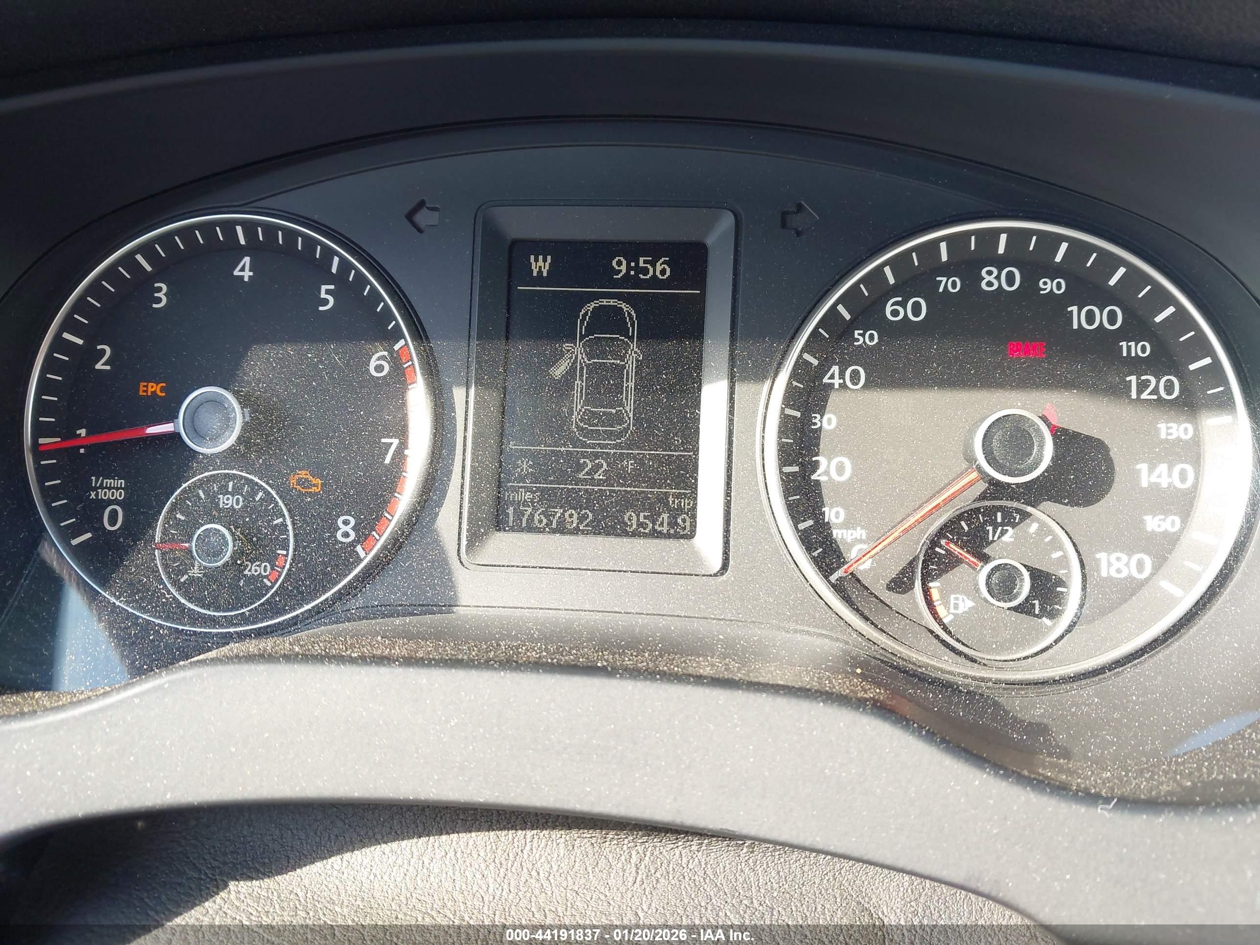 VOLKSWAGEN JETTA image 7