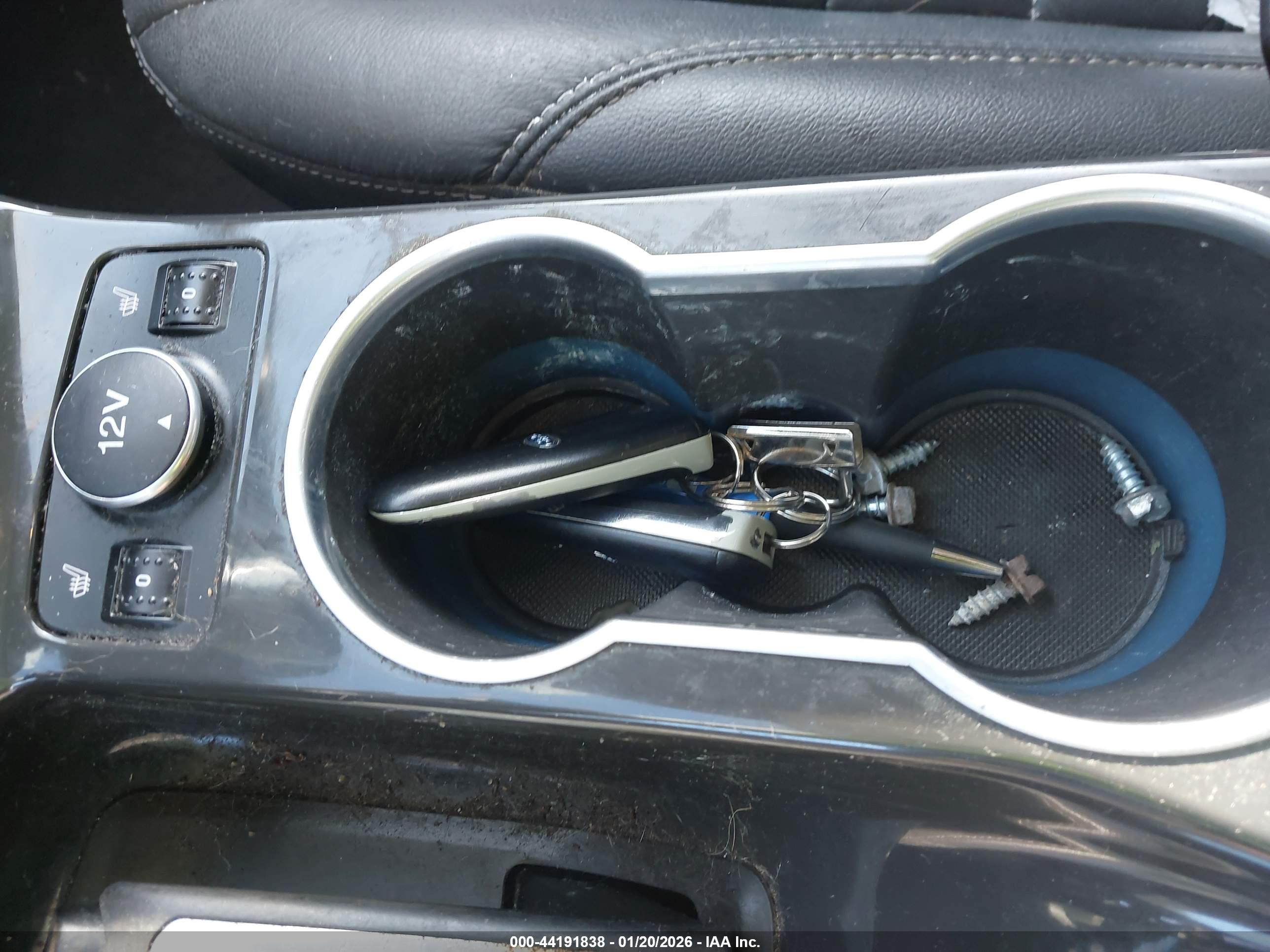 FORD ESCAPE image 11
