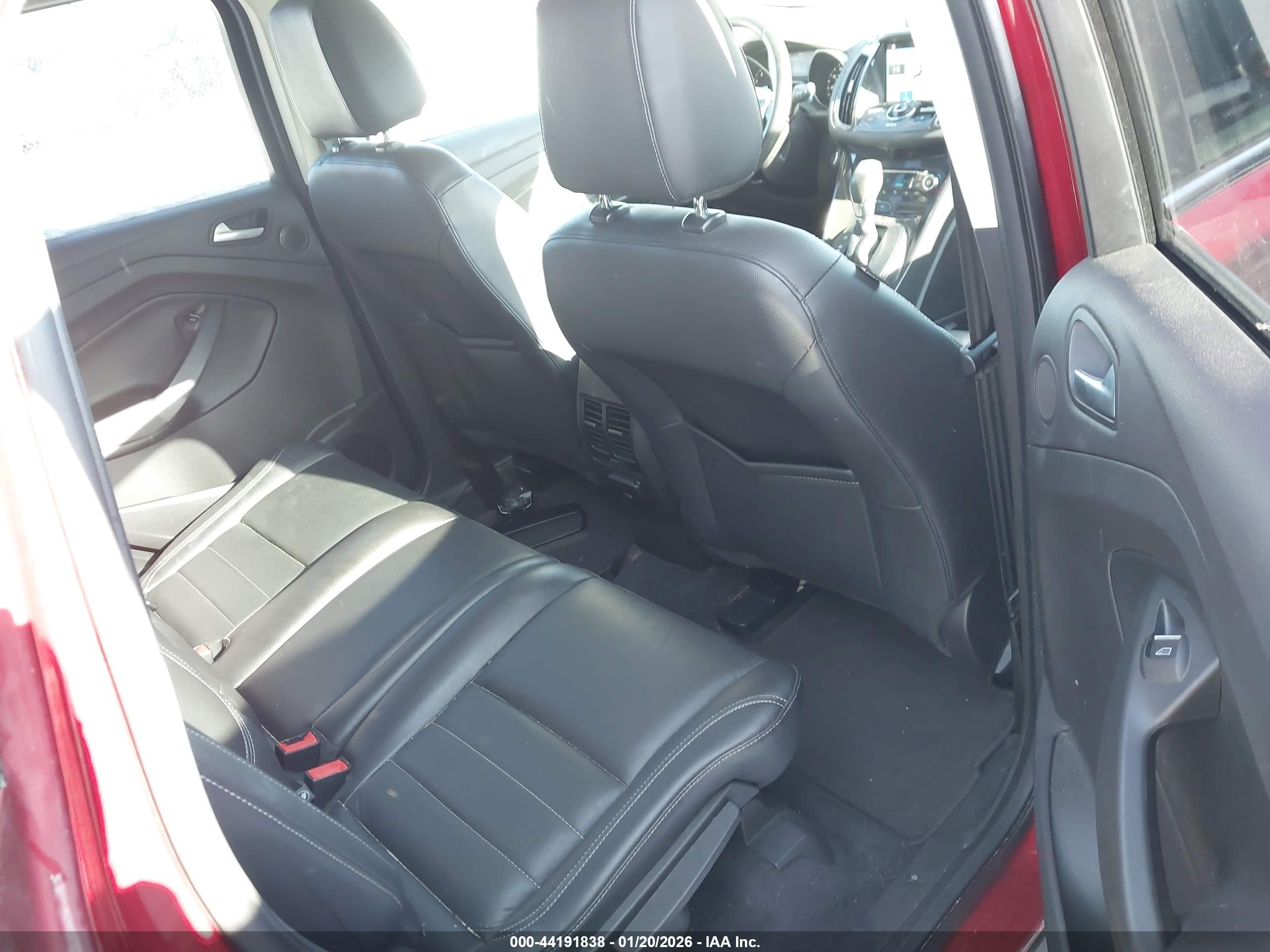 FORD ESCAPE image 8