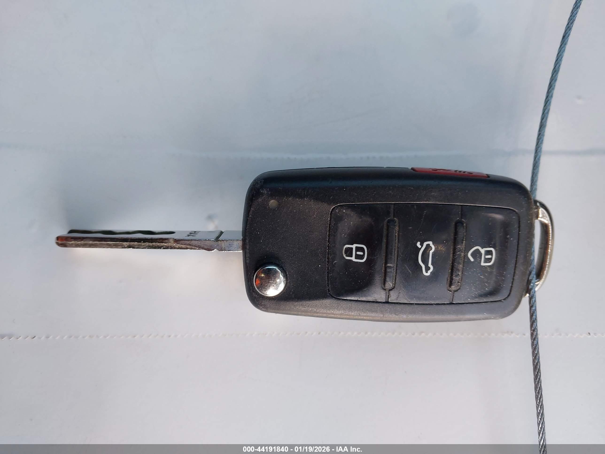 VOLKSWAGEN JETTA image 11