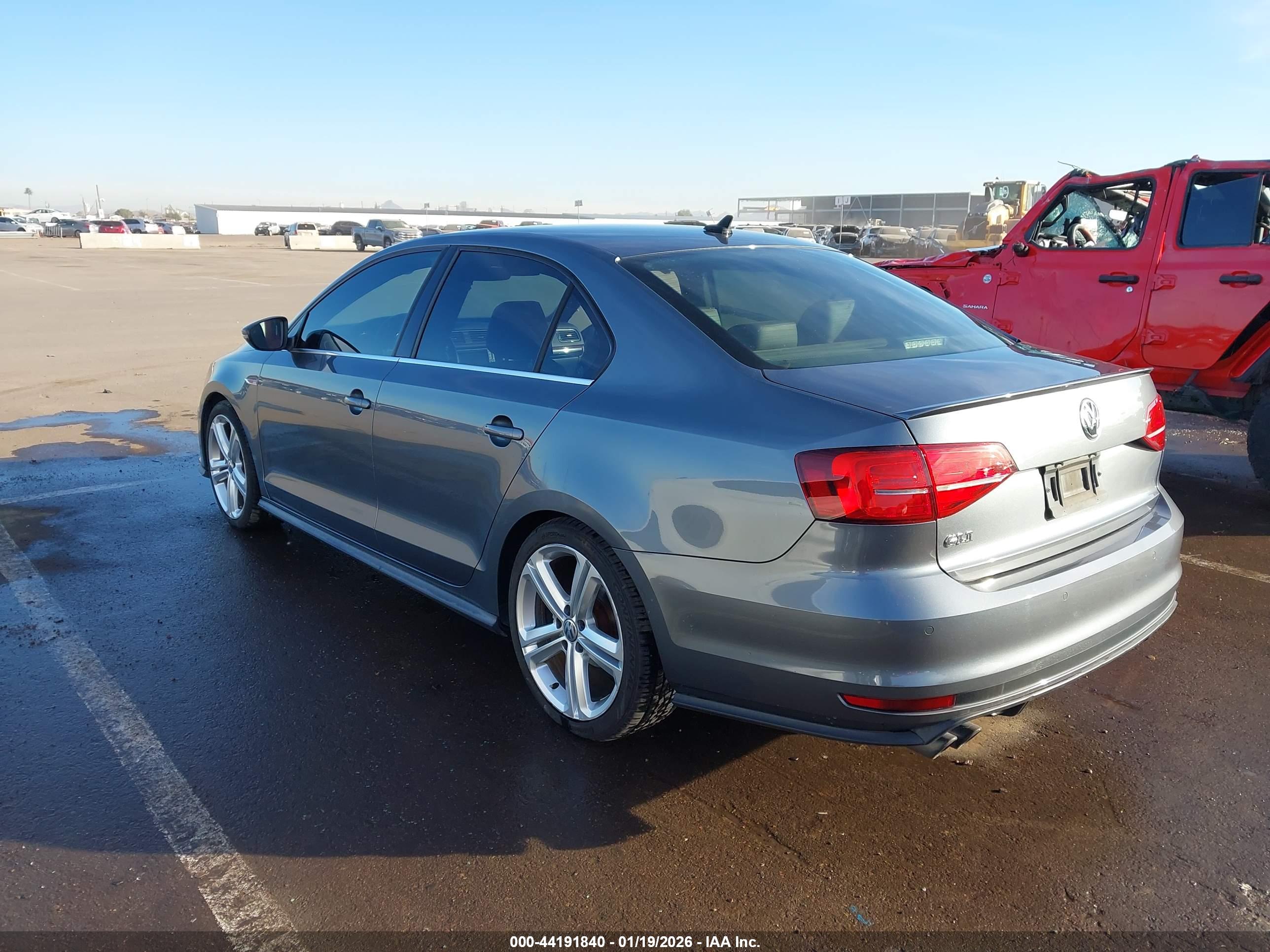 VOLKSWAGEN JETTA image 3
