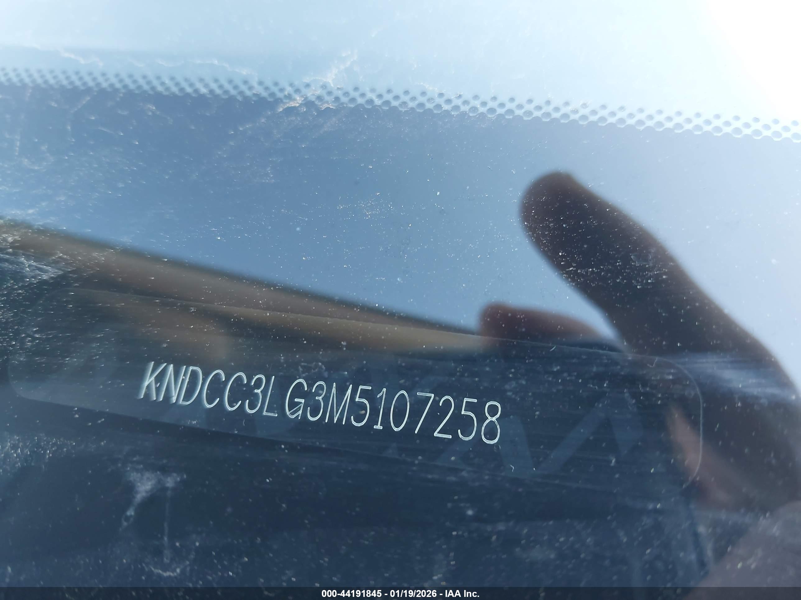 KIA NIRO image 9