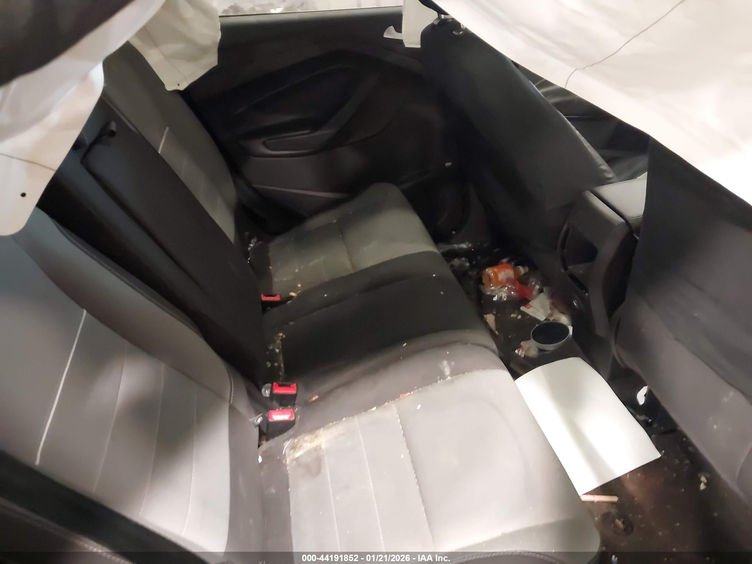 FORD ESCAPE image 8