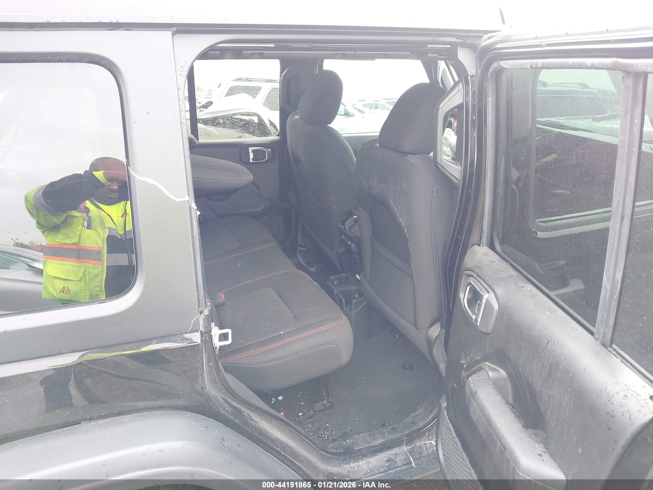 JEEP WRANGLER image 8