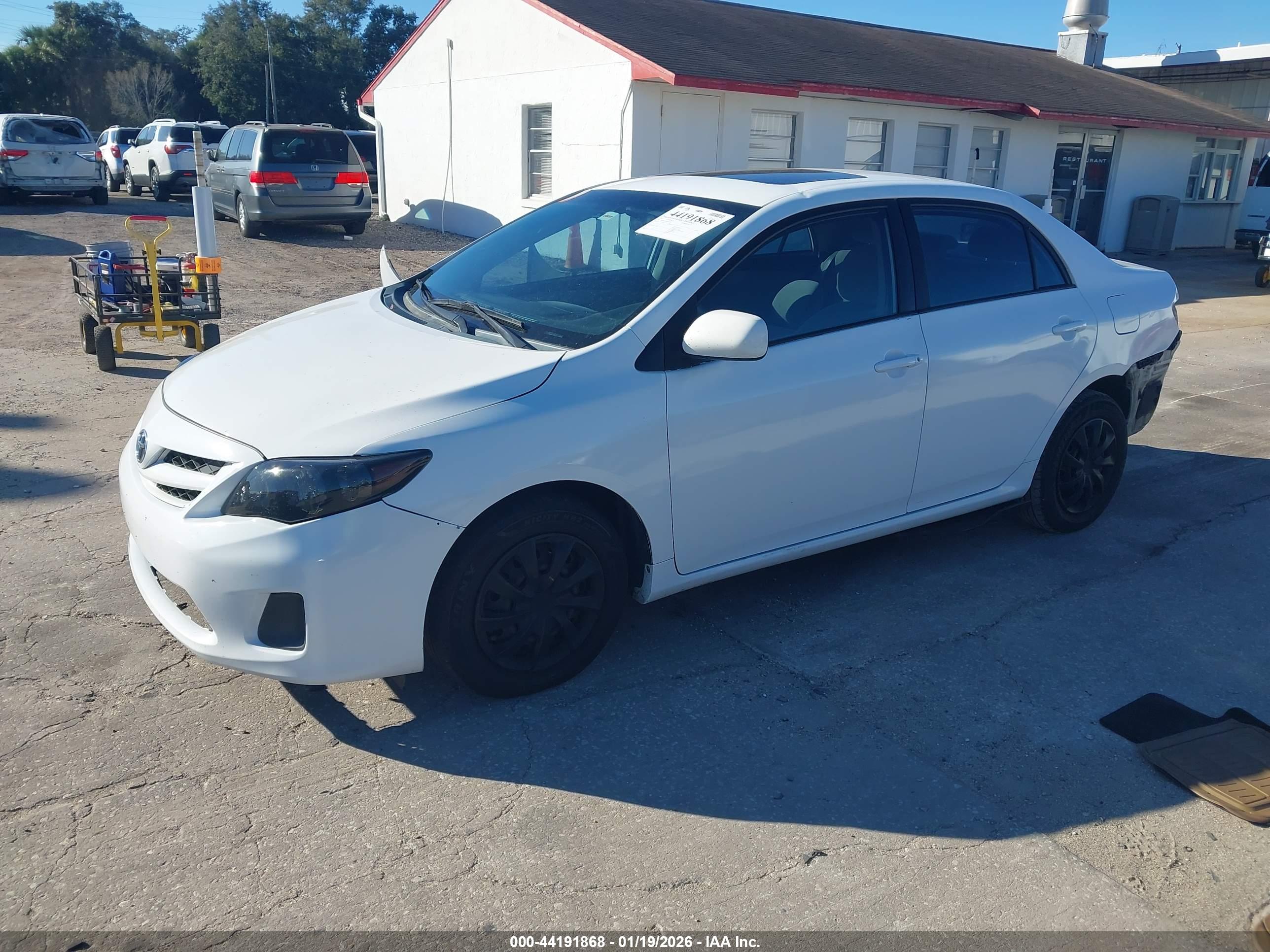 TOYOTA COROLLA image 2