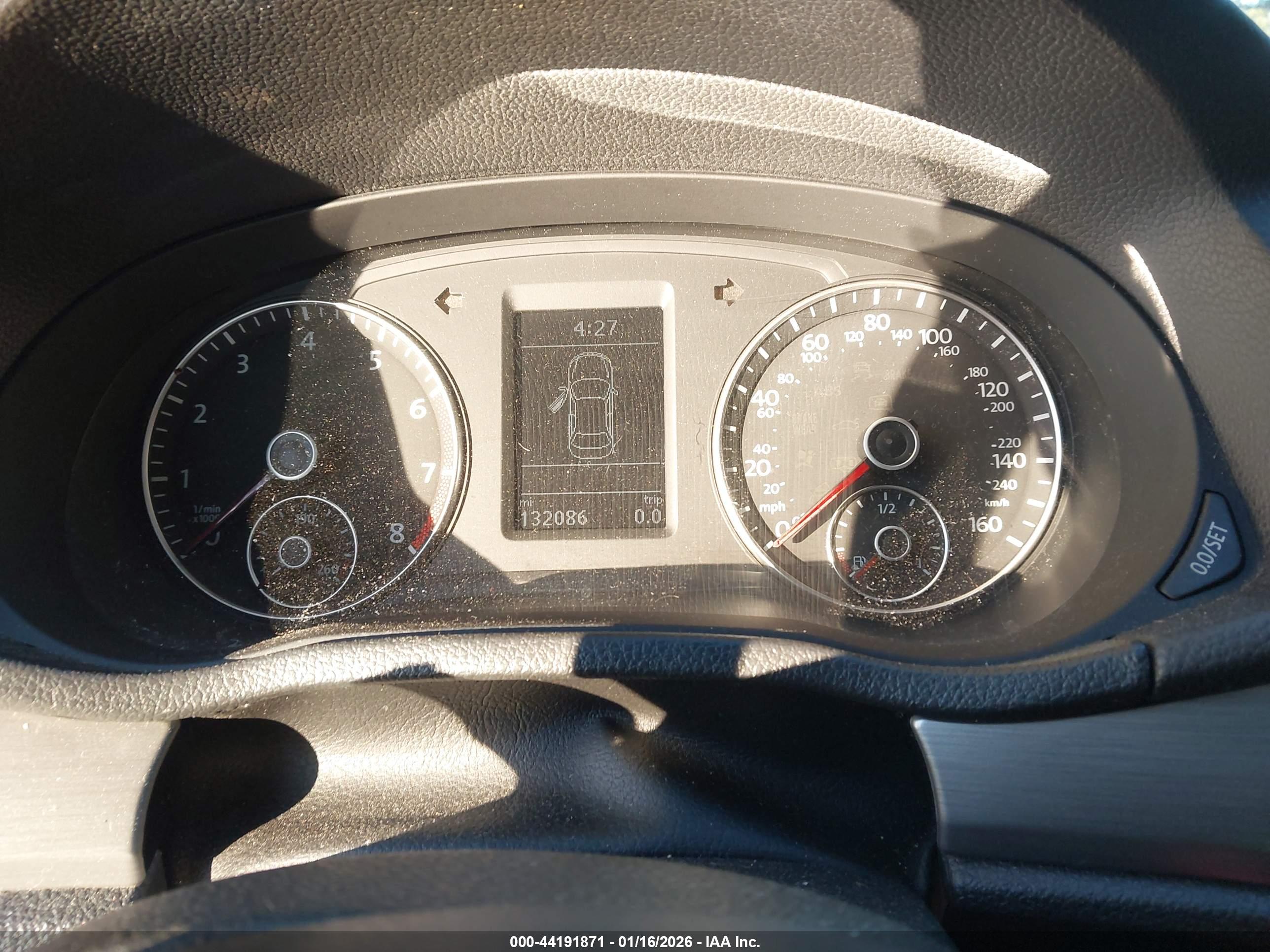 VOLKSWAGEN PASSAT image 7