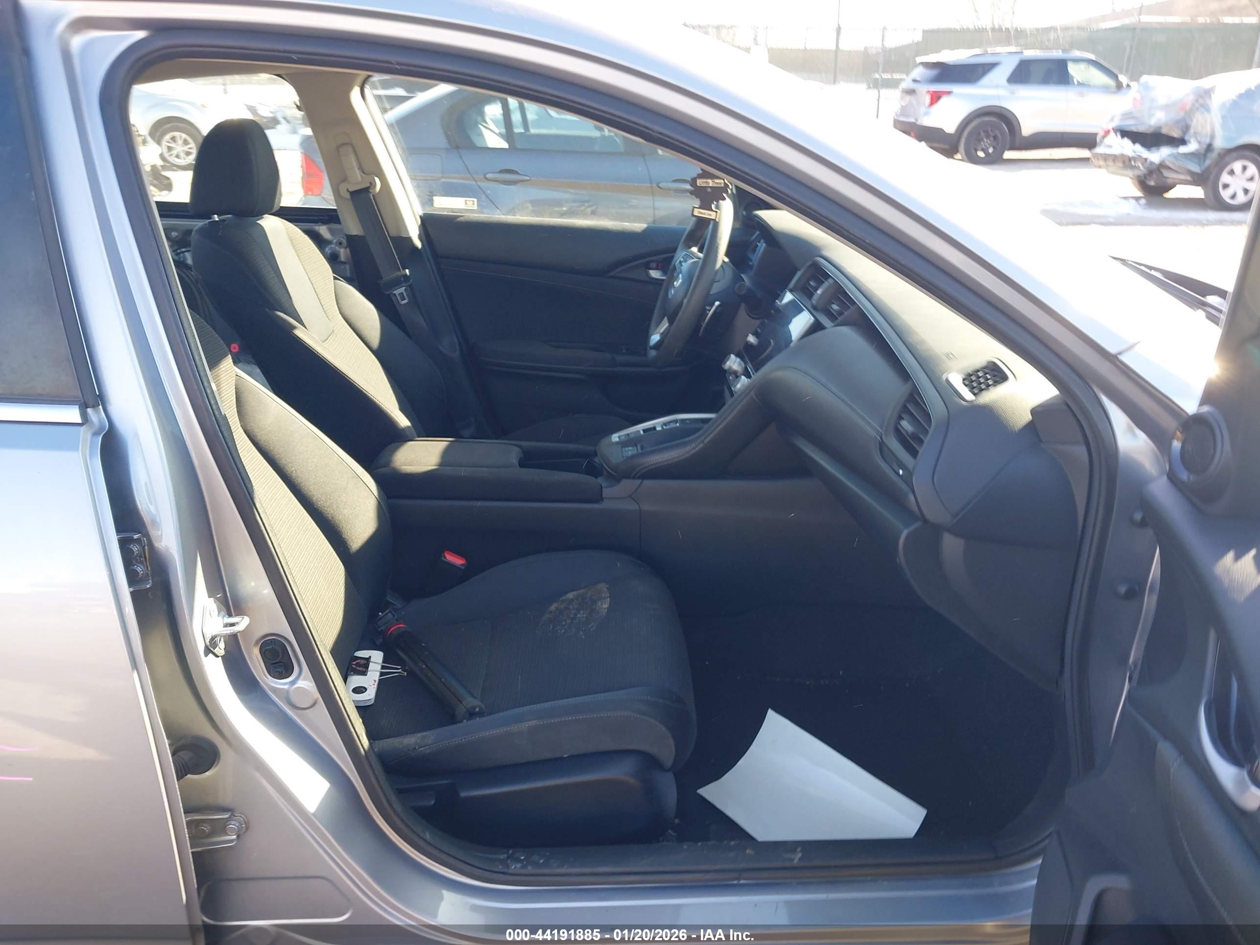 HONDA INSIGHT image 5