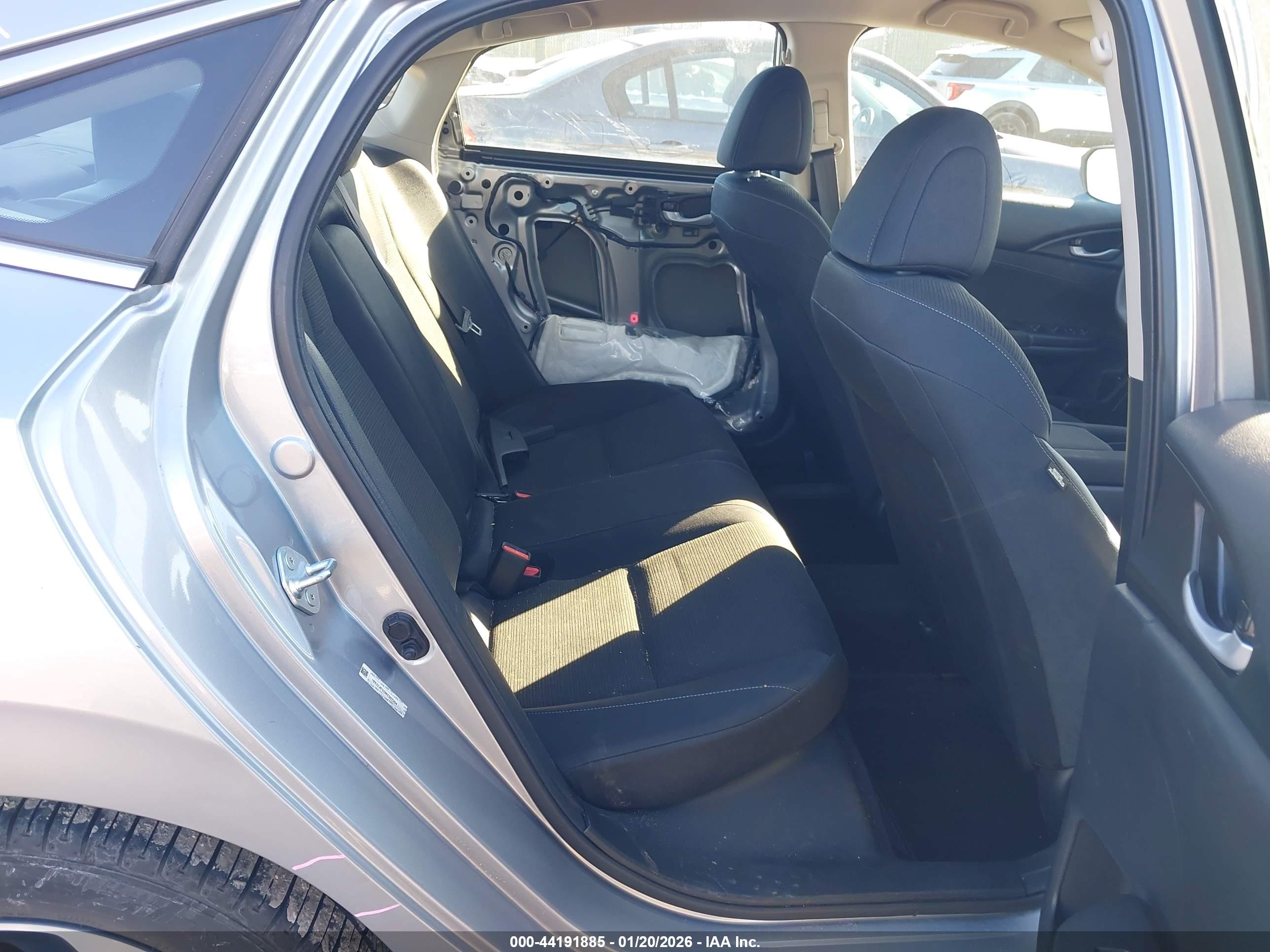 HONDA INSIGHT image 8