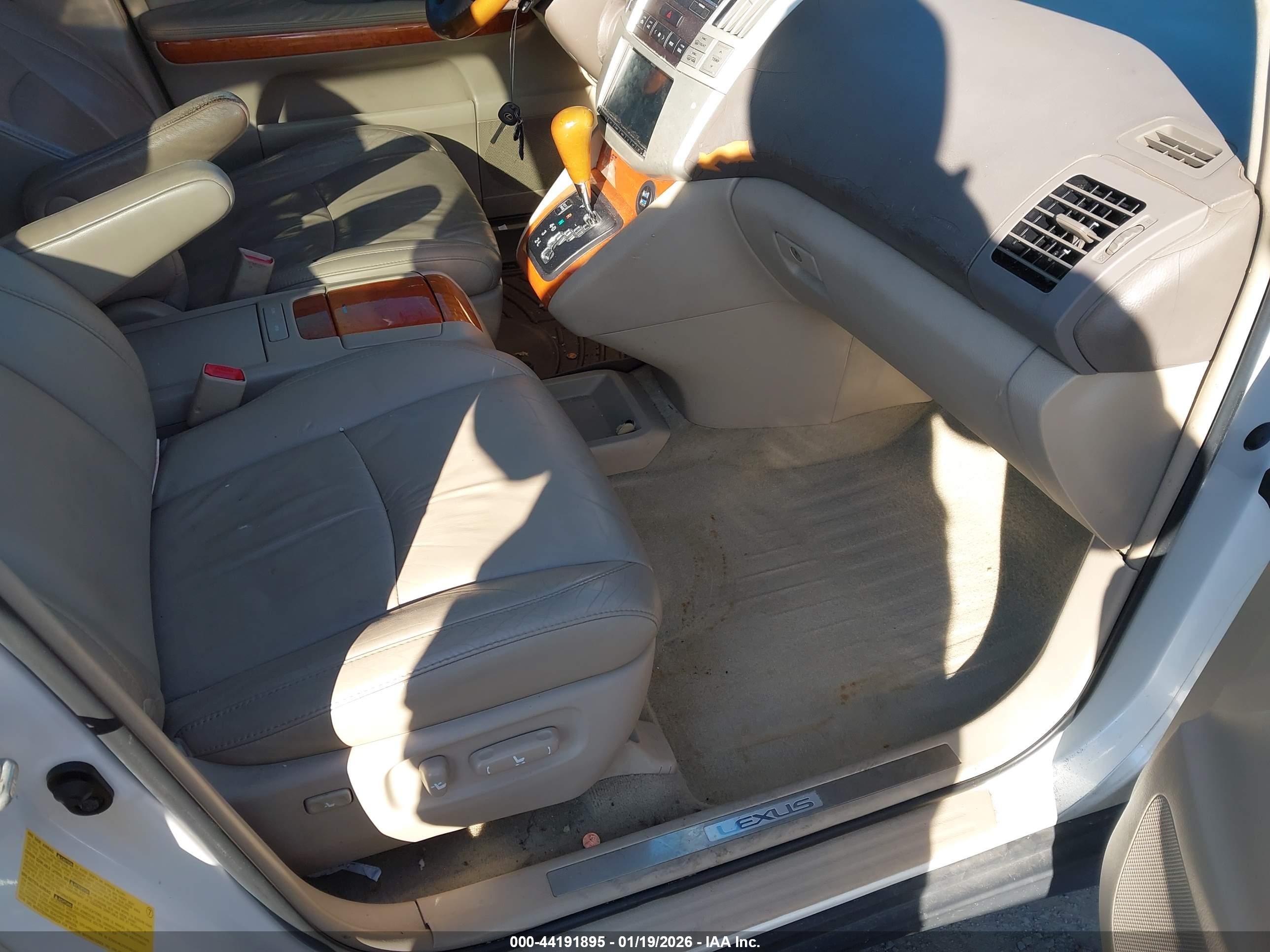 LEXUS RX image 5