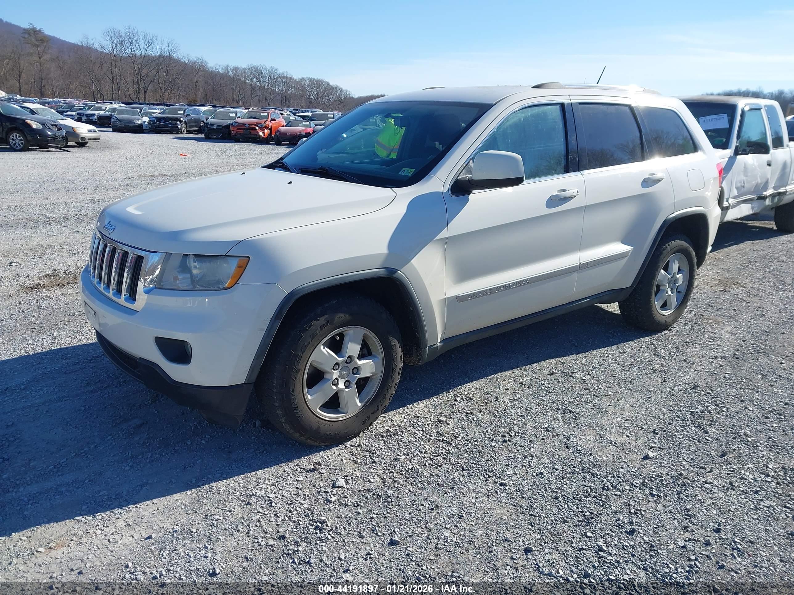 JEEP GRAND image 2