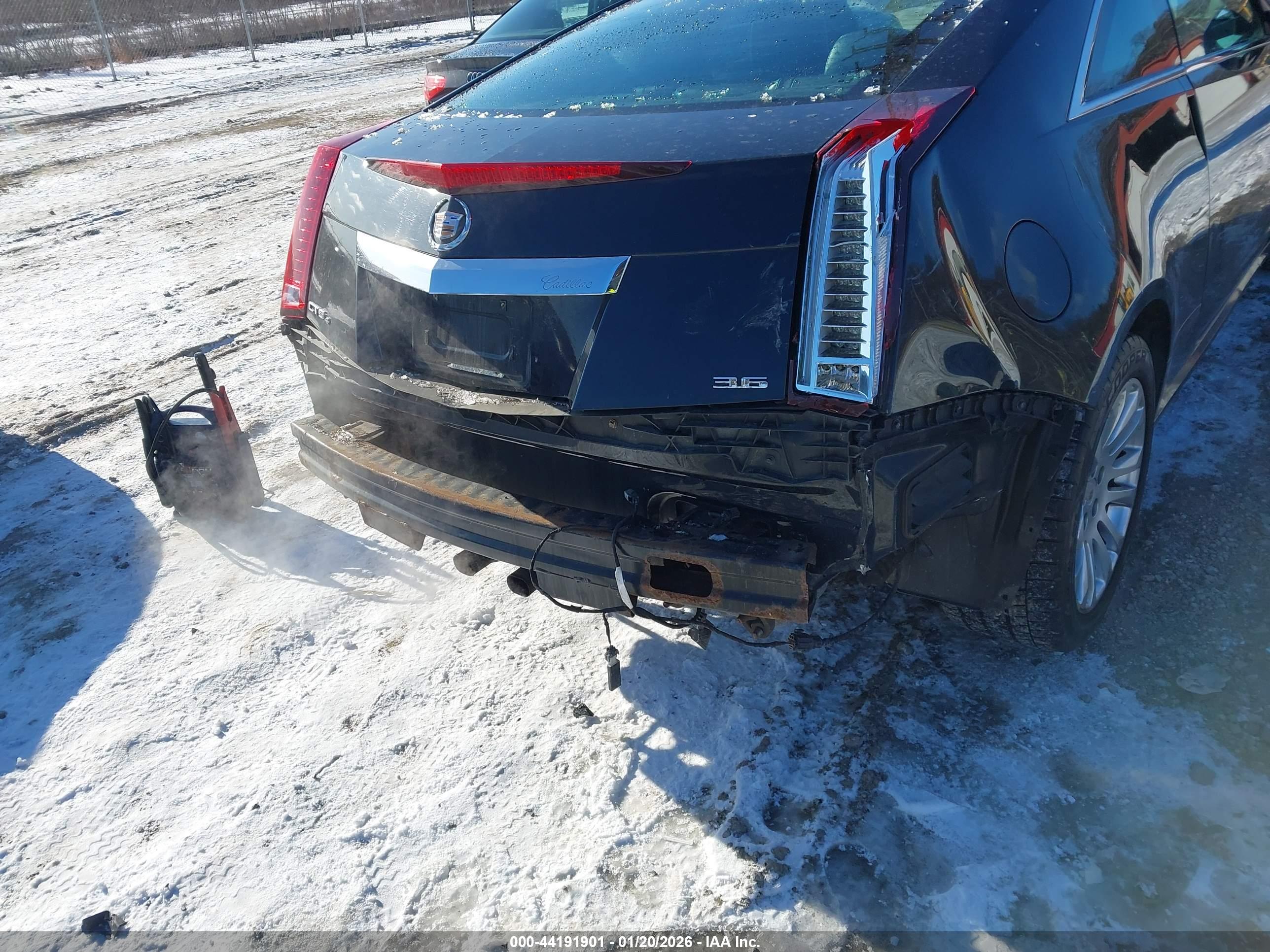 CADILLAC CTS image 6