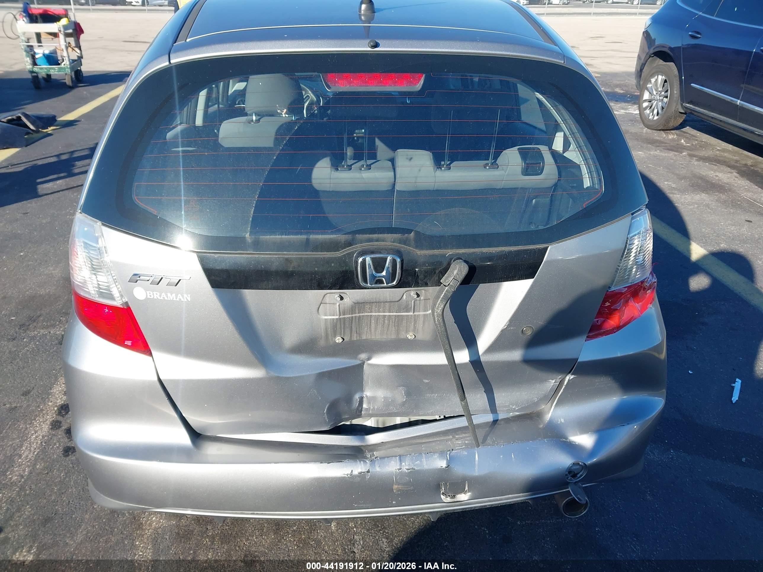 HONDA FIT image 6